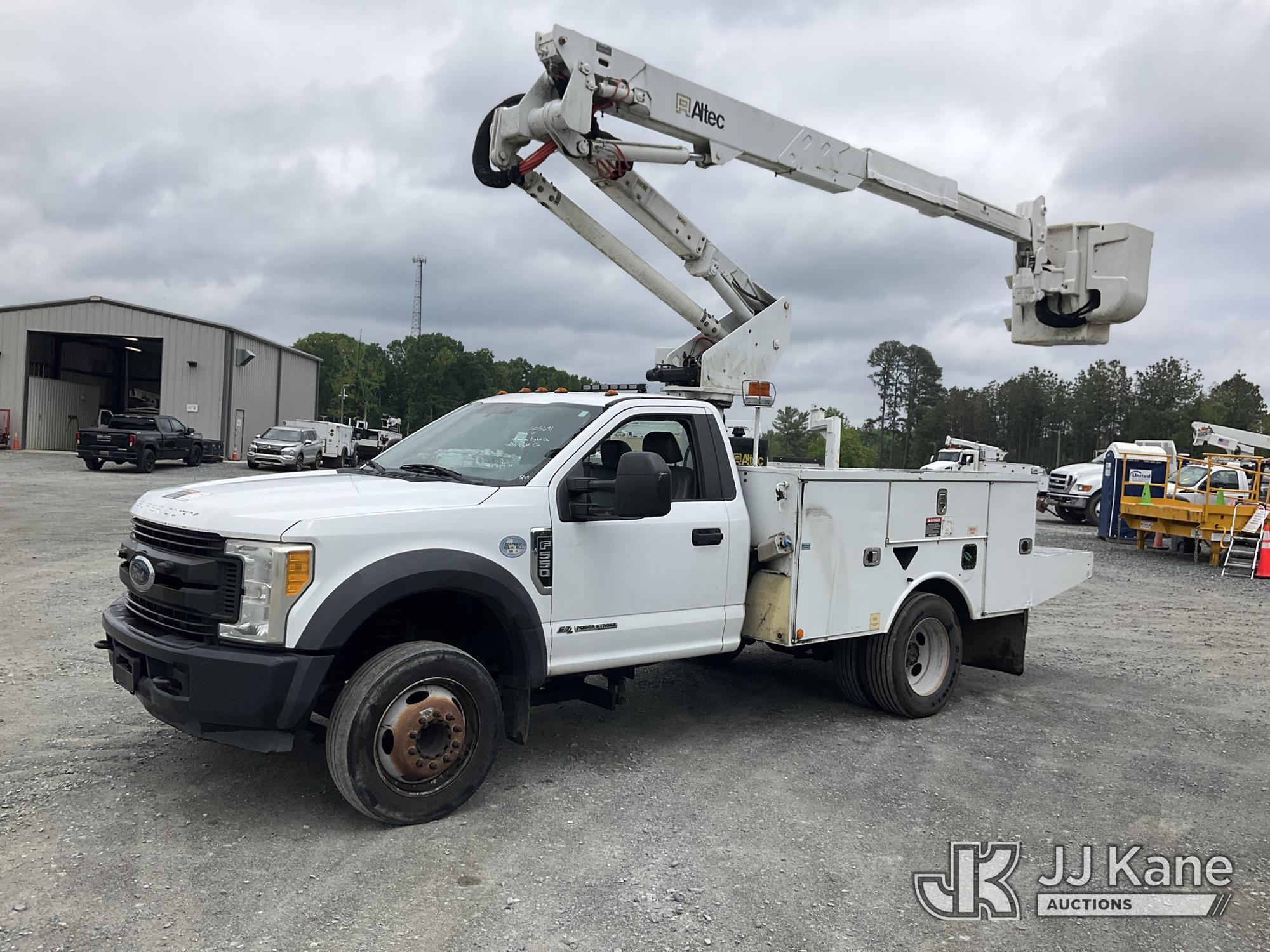 Photo of a 2017 Ford F550