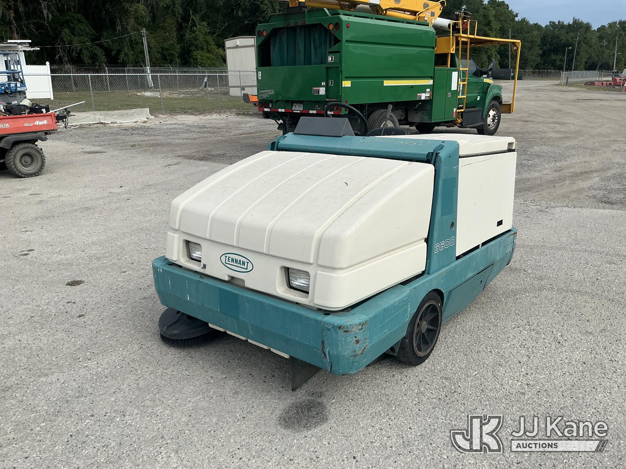 Photo of a 2005 Tennant  6600