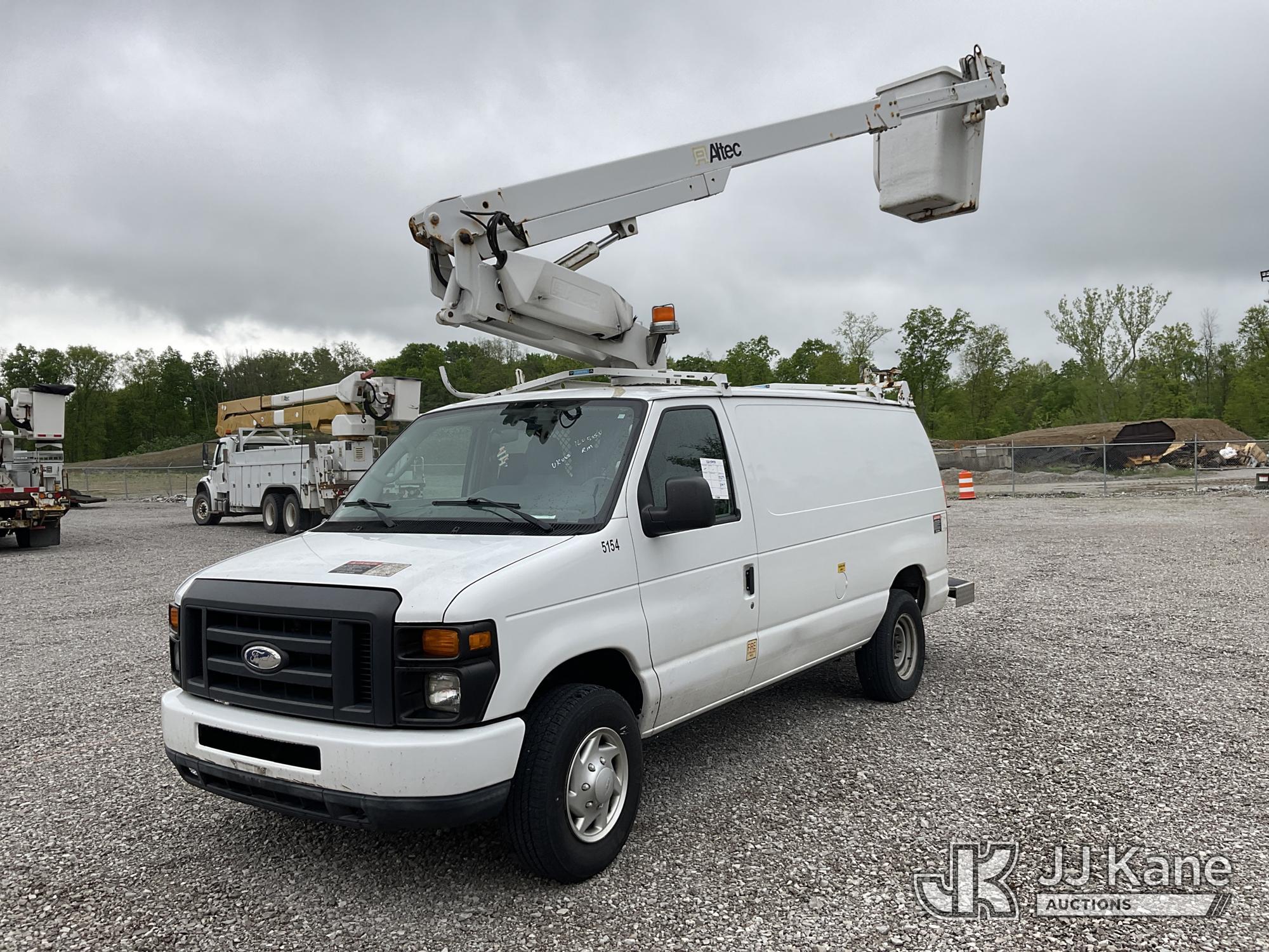 Photo of a 2014 Ford Econoline E-350