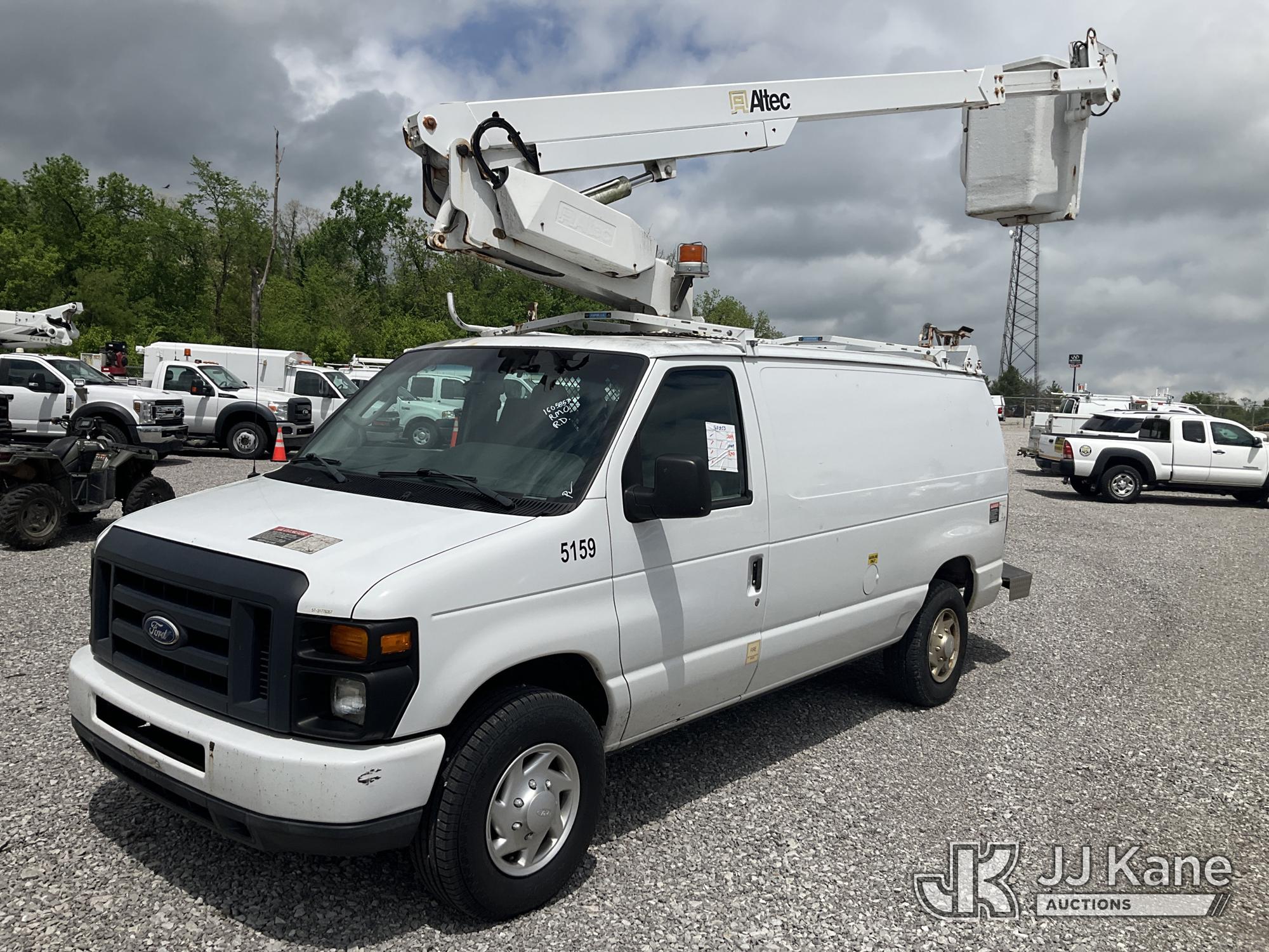 Photo of a 2014 Ford Econoline
