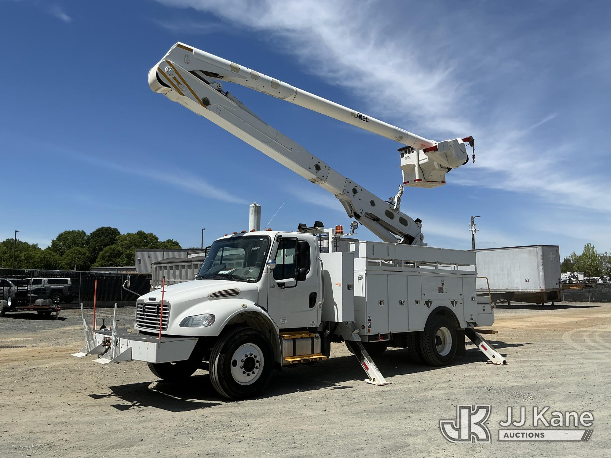 Photo of a 2014 Freightliner M2 106