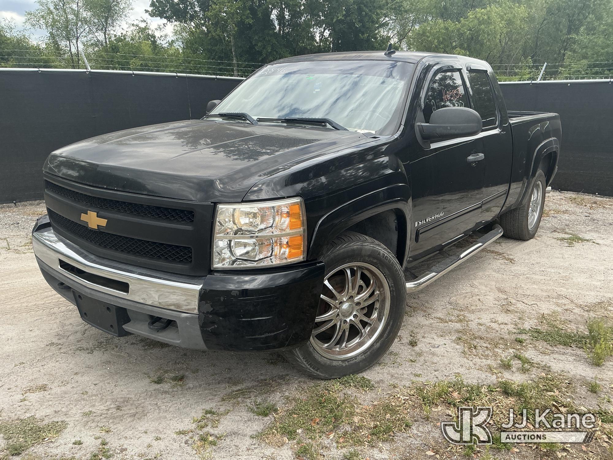Photo of a 2009 Chevrolet Silverado 1500 4x4