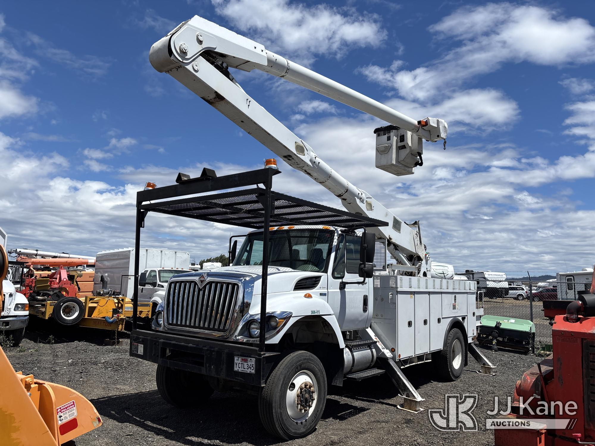 Photo of 2013 International 7300 4x4