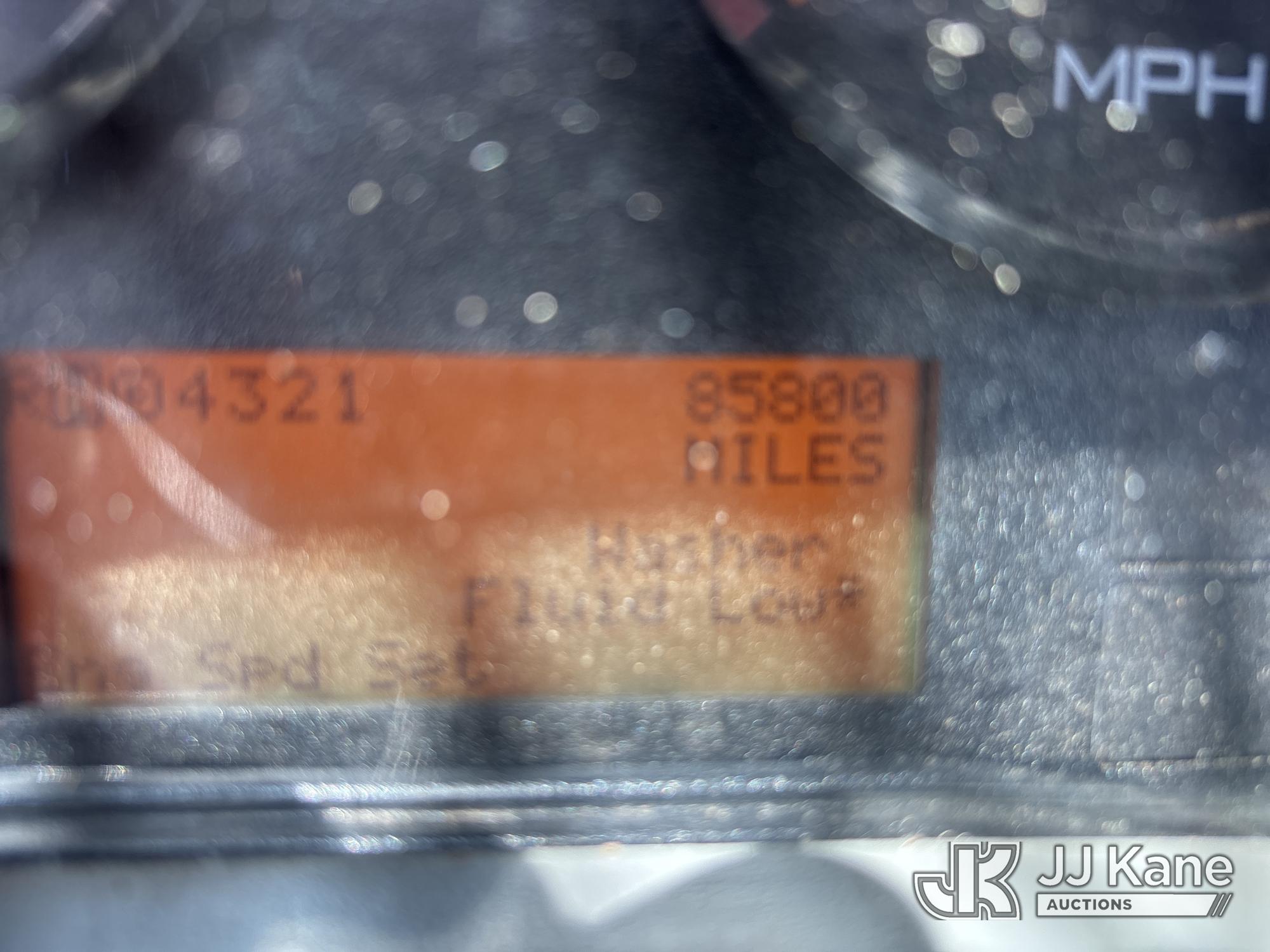 2013 International 7300 4X4