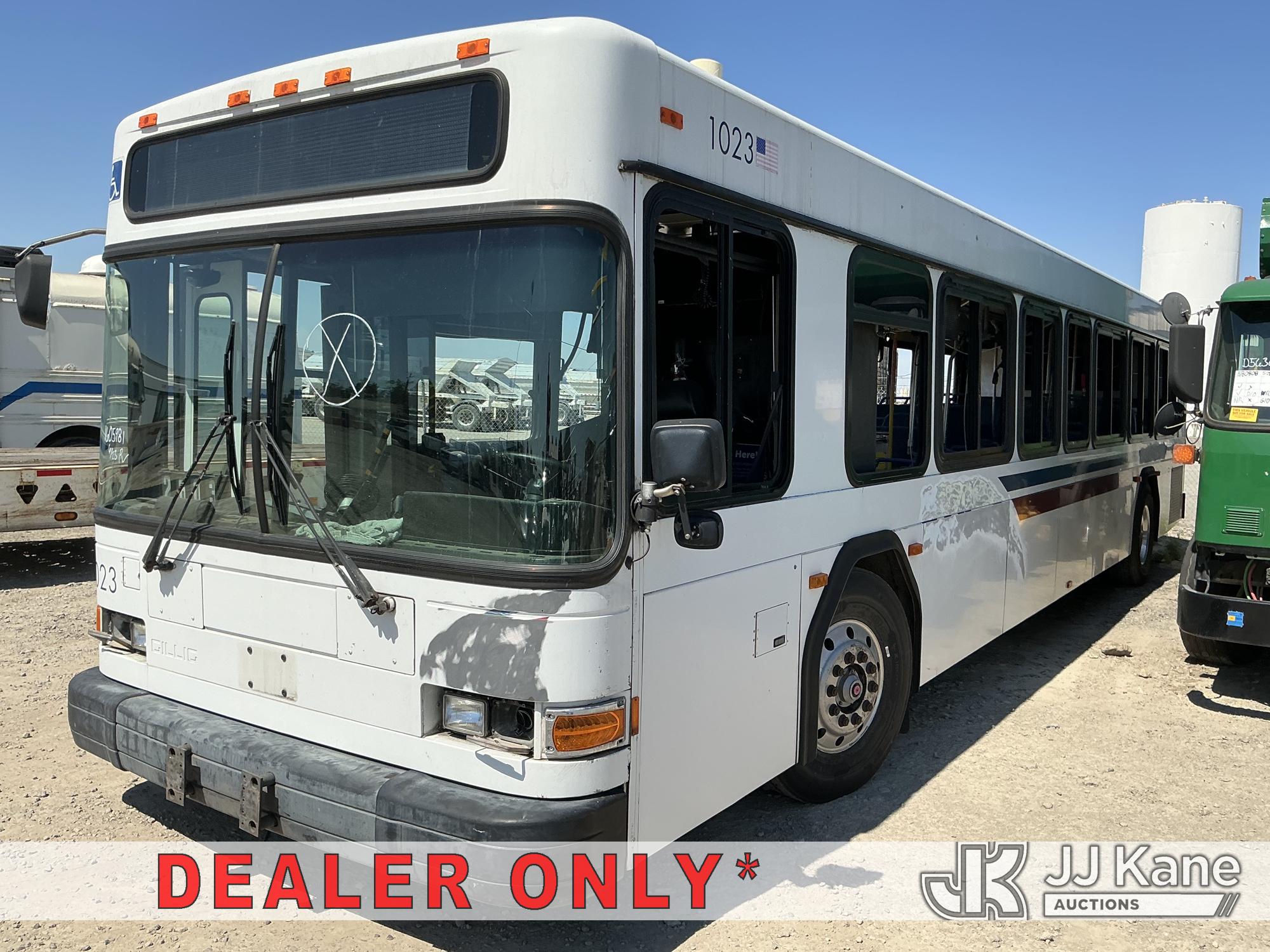 2001 Gillig Low Floor Passenger Bus