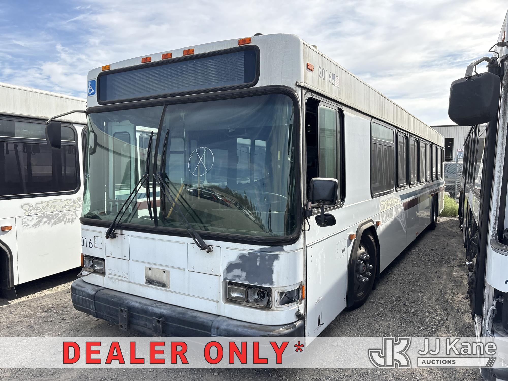 2002 Gillig Low Floor Bus