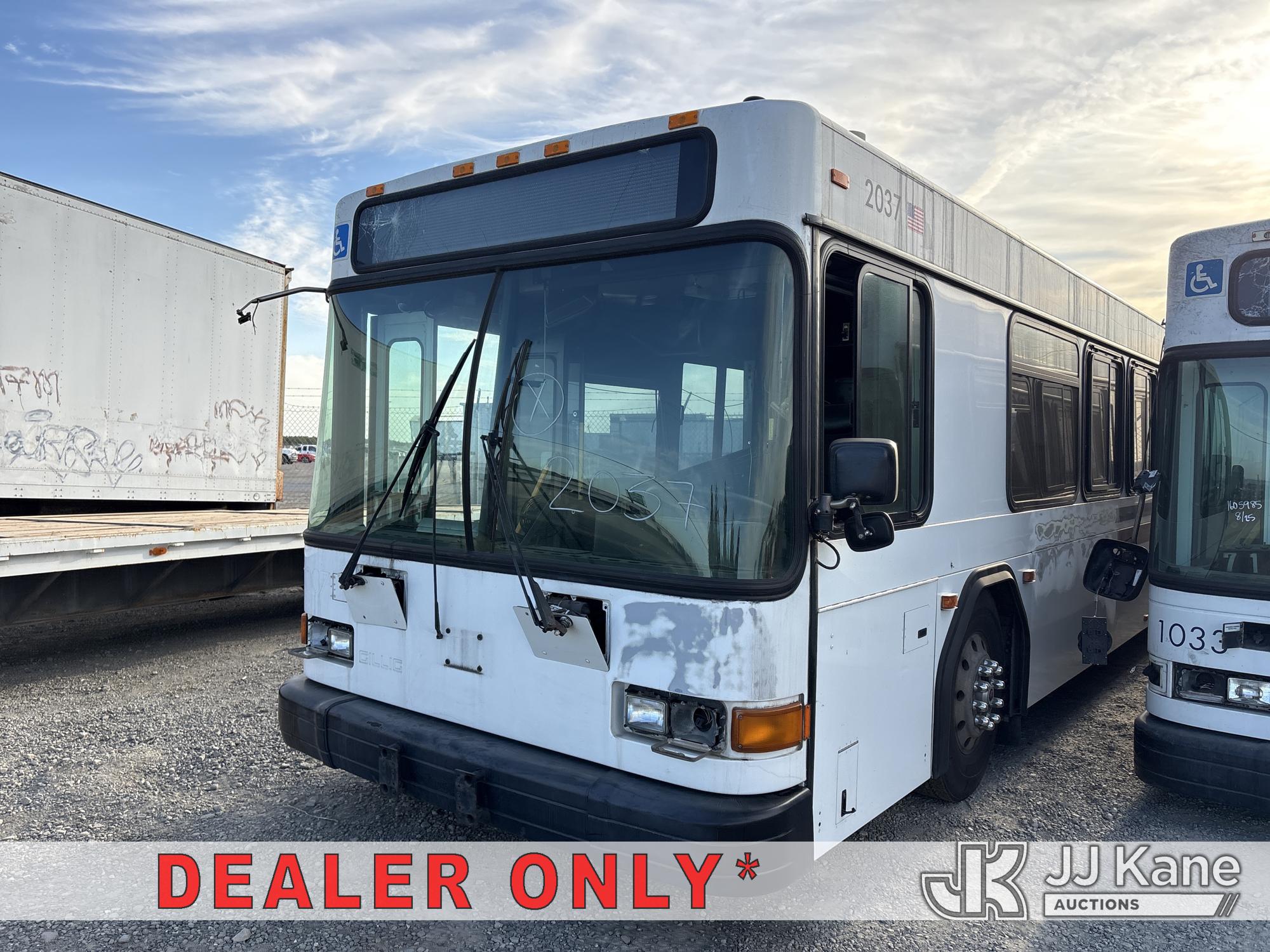 2002 Gillig Low Floor Bus