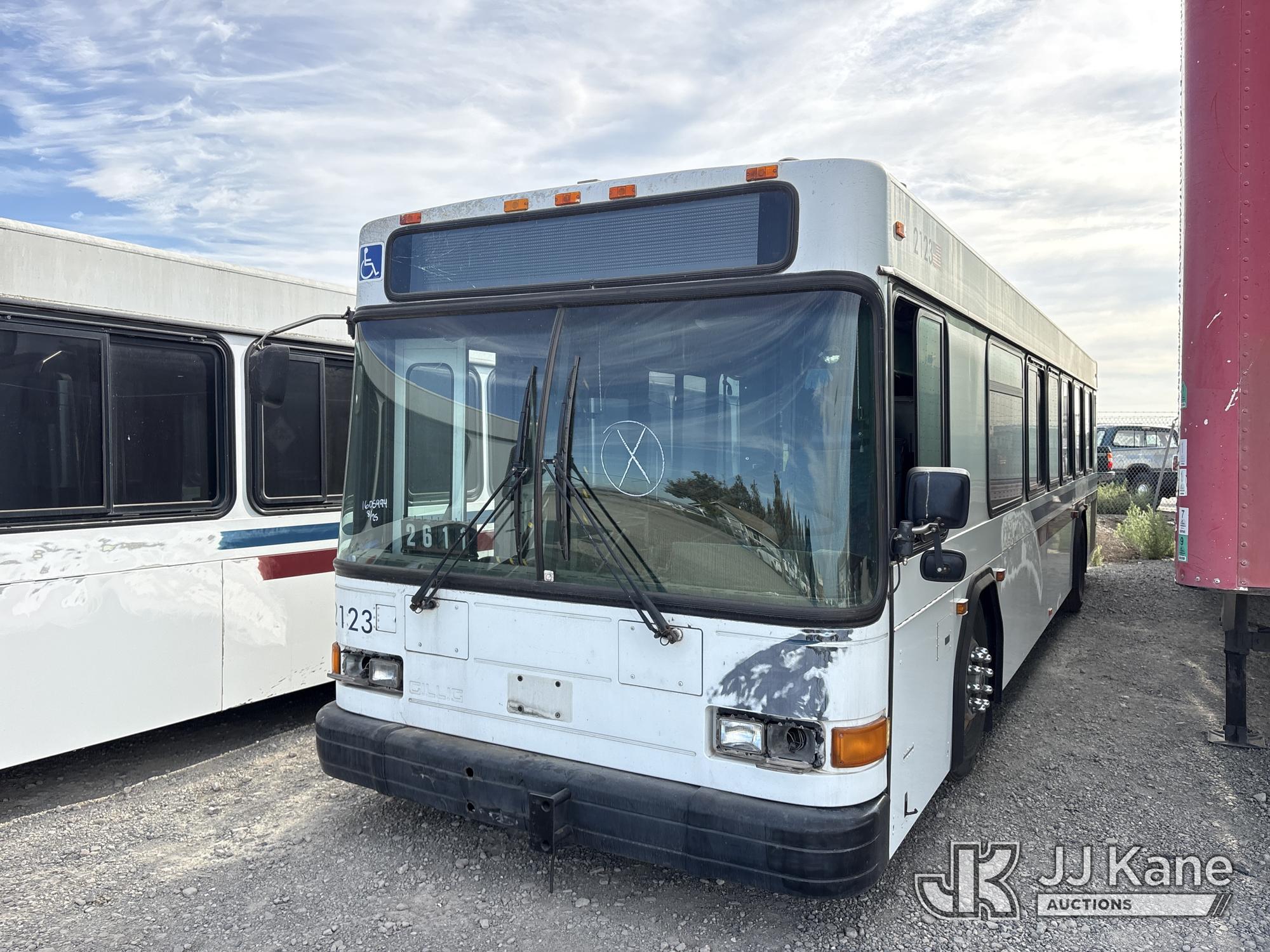 2002 Gillig Low Floor Bus