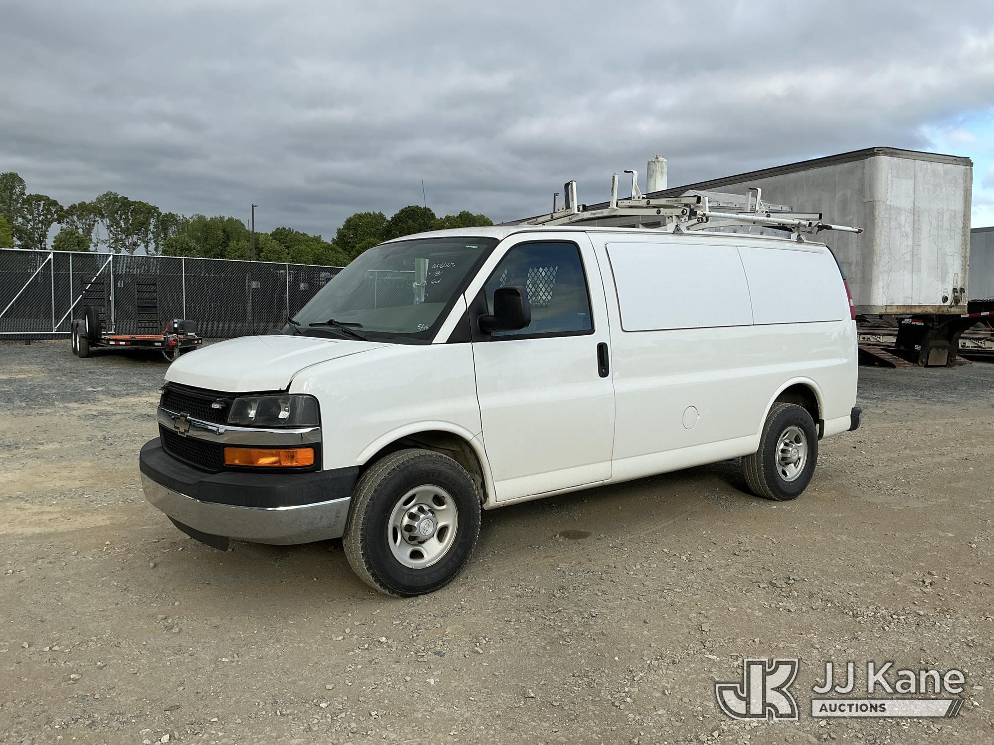 Photo of a 2016 Chevrolet Express G3500