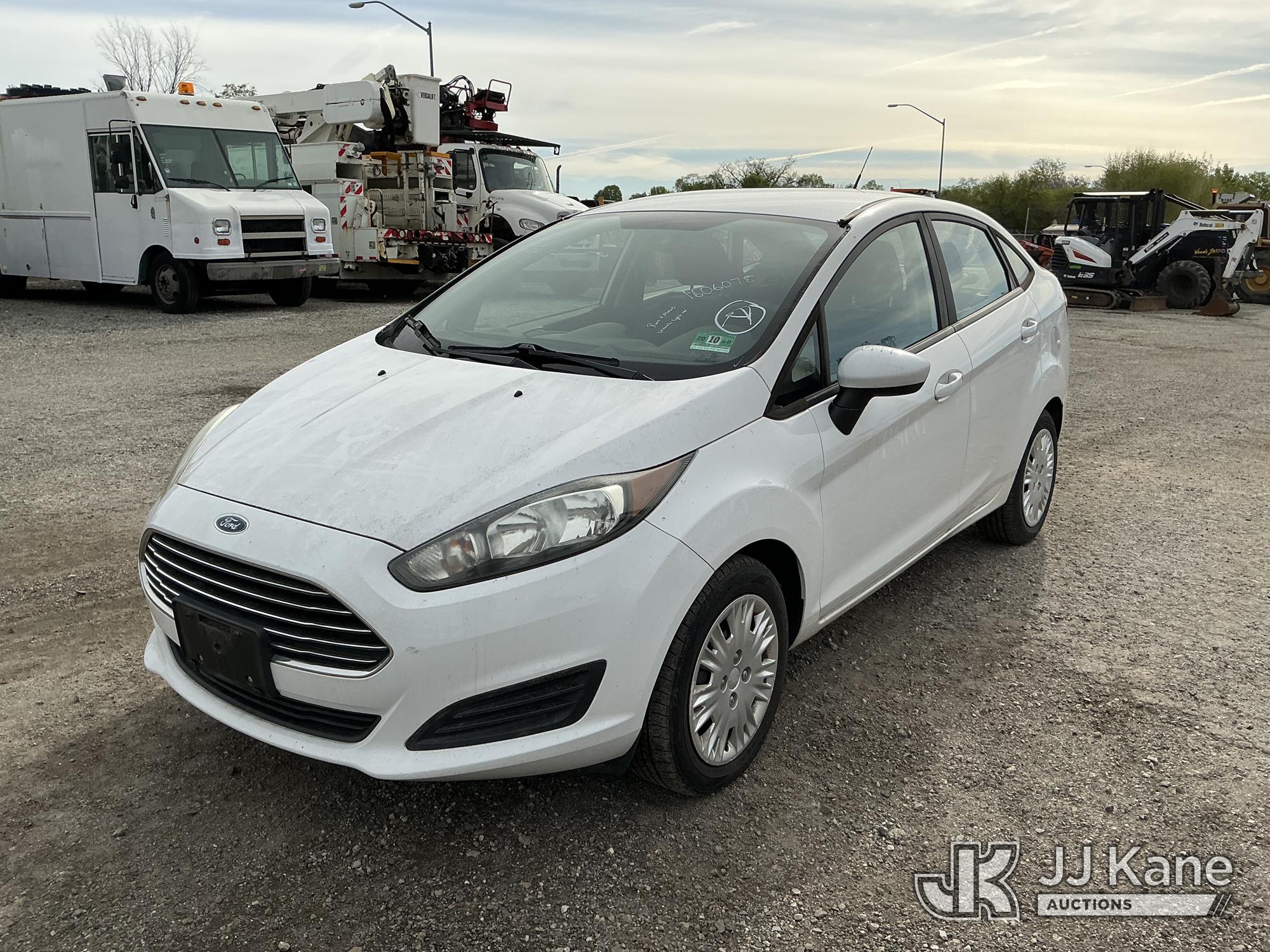 2015 Ford Fiesta 4-Door Sedan
