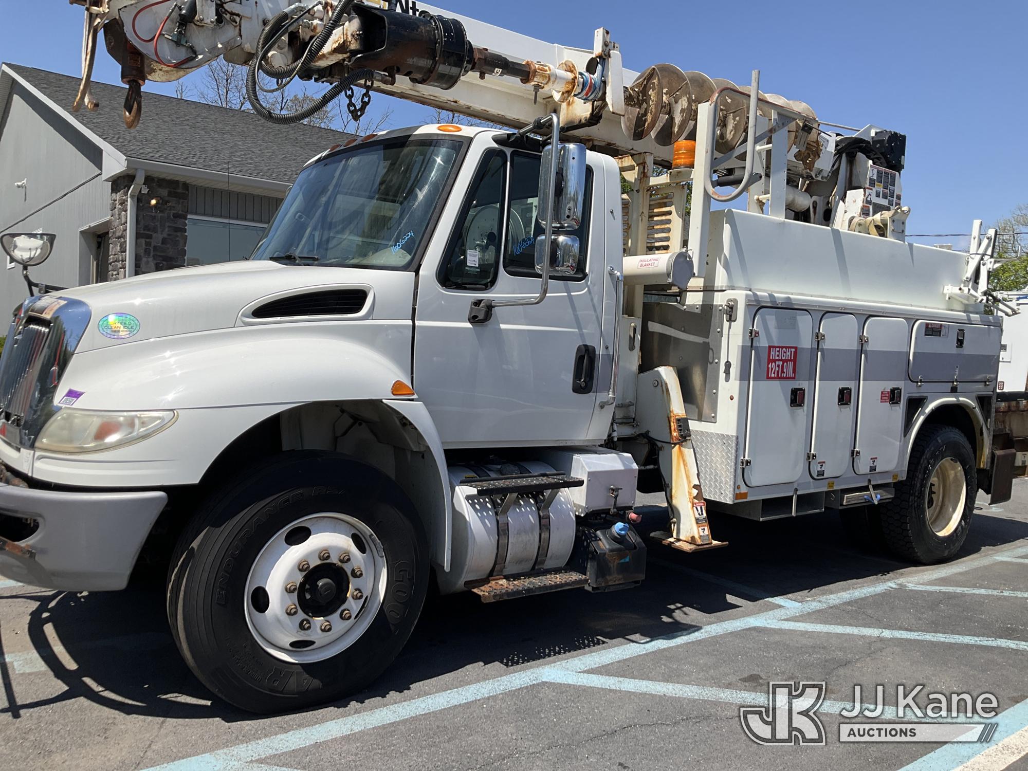 Photo of a 2016 International 4400