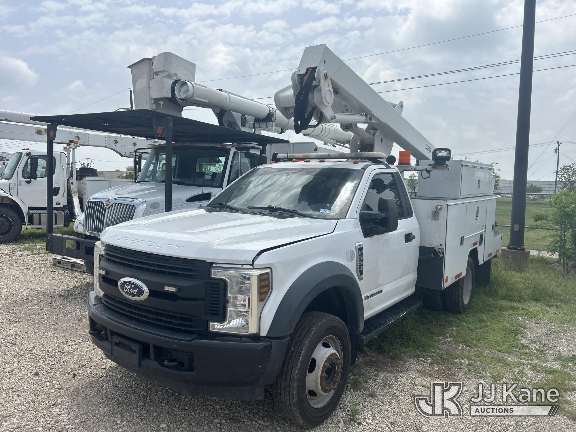 Photo of a 2019 Ford F-550
