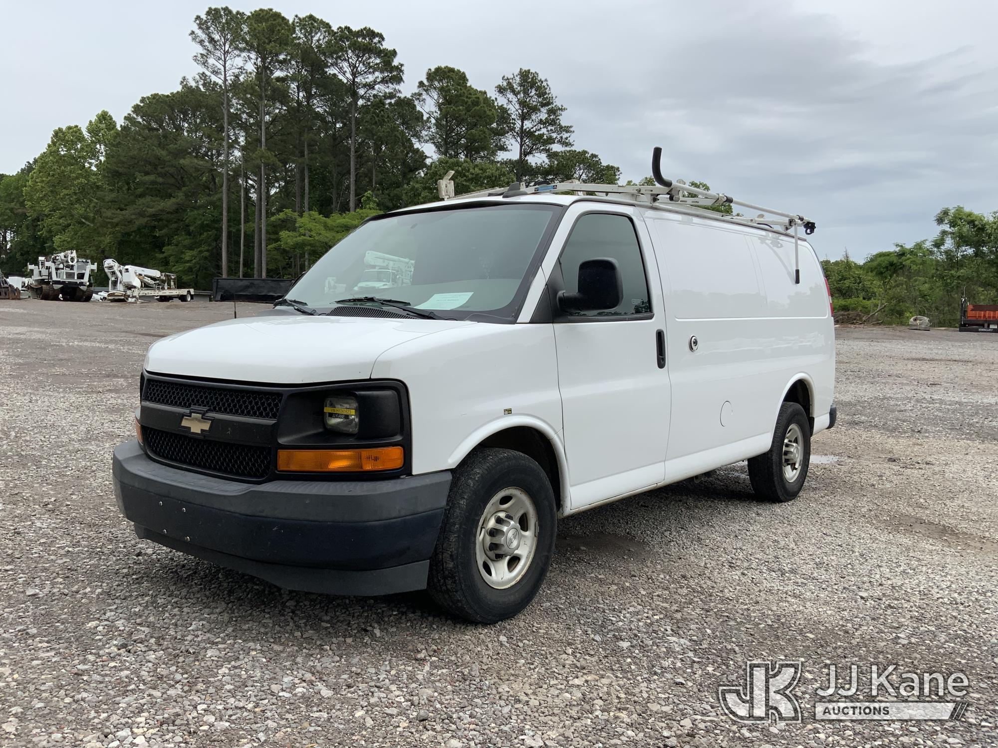 Photo of a 2017 Chevrolet Express G2500