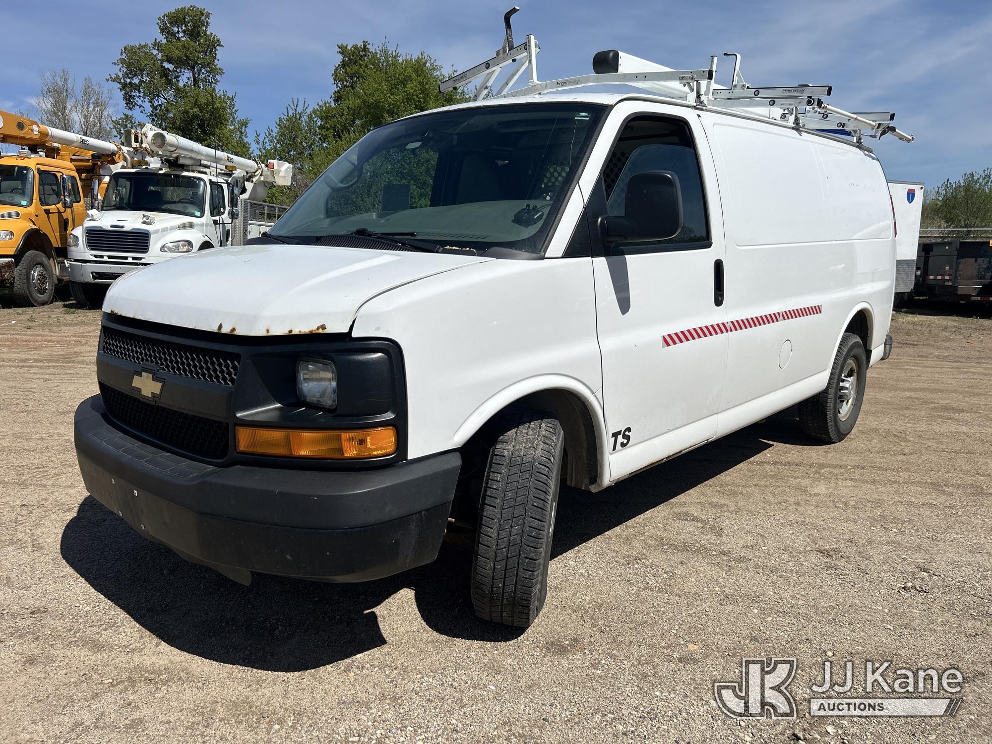 Photo of a 2015 Chevrolet Express G2500