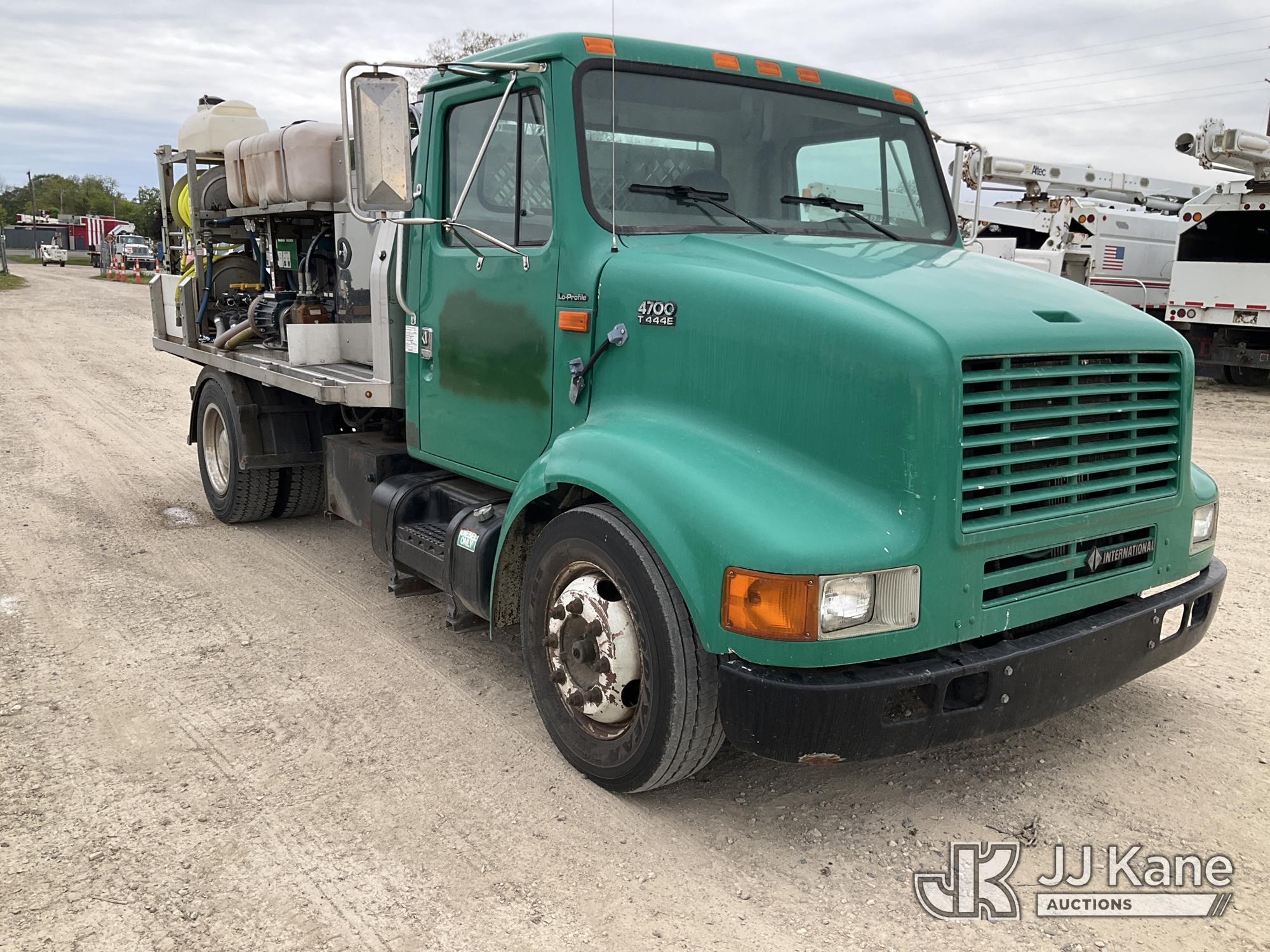 2000 International 4700