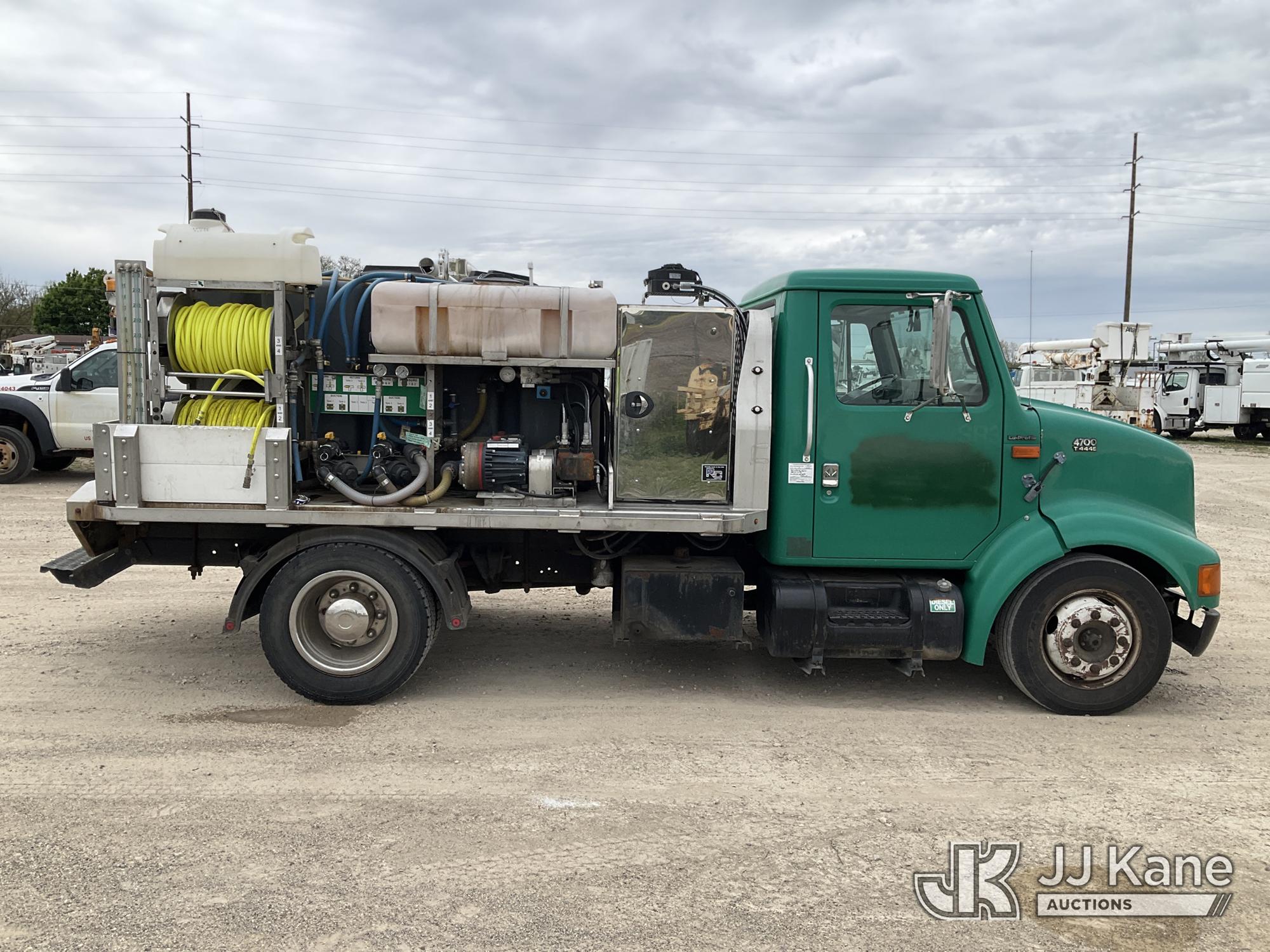 2000 International 4700
