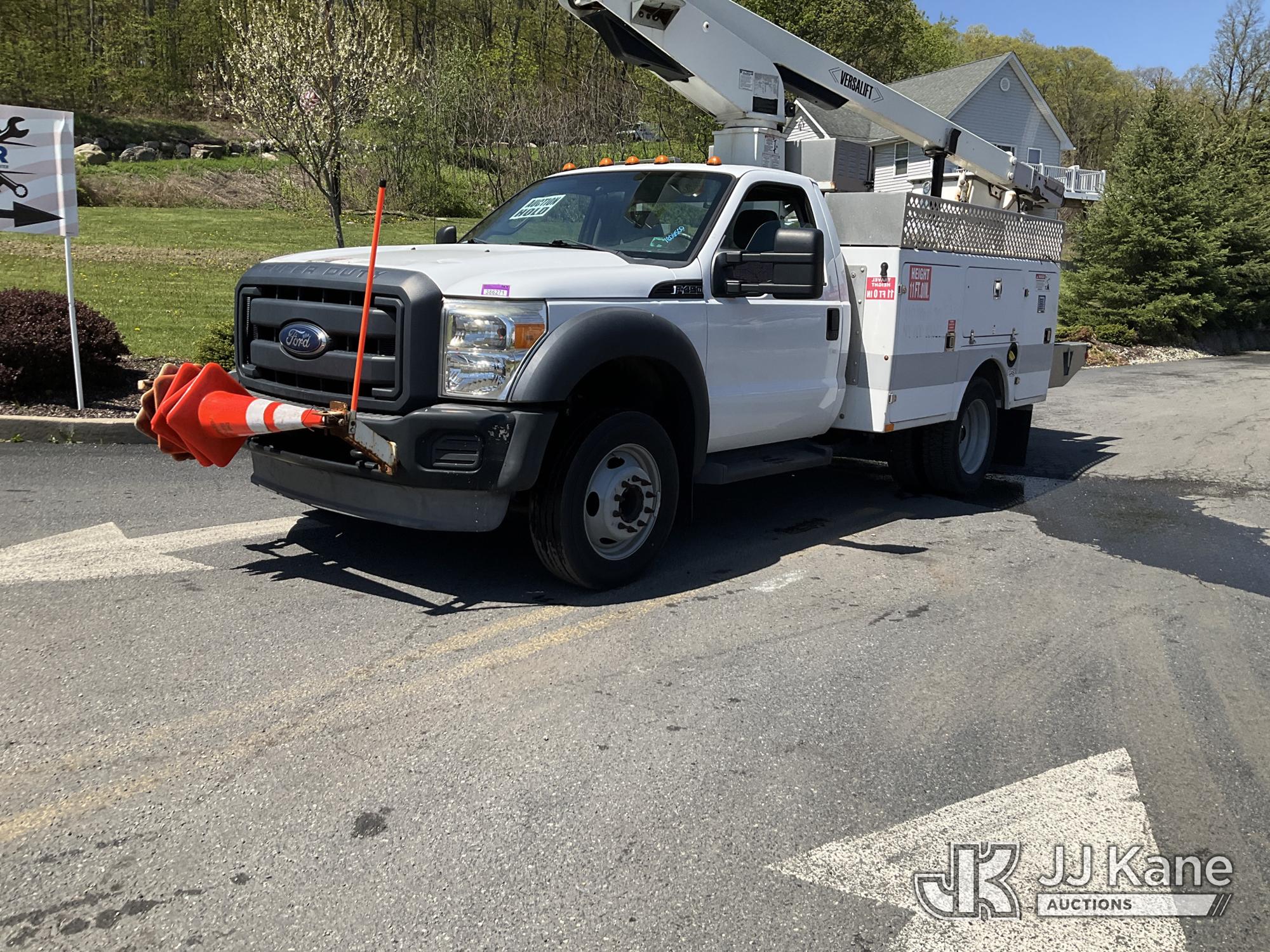 Versalift -, Telescopic Non-Insulated Bucket Truck mounted behind cab on 2012 Ford F-450 SD Service Truck