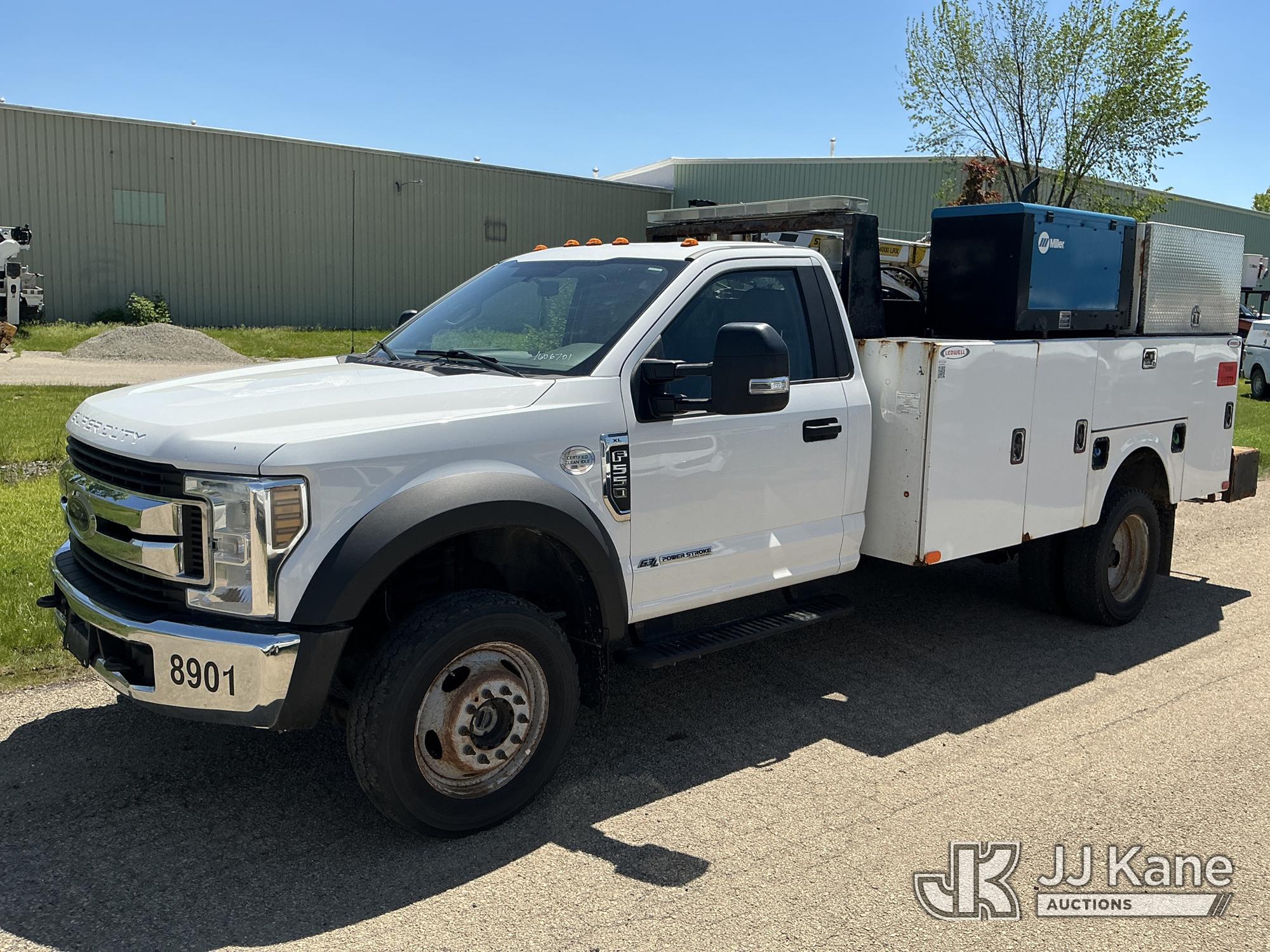 Photo of a 2019 Ford F550 4x4