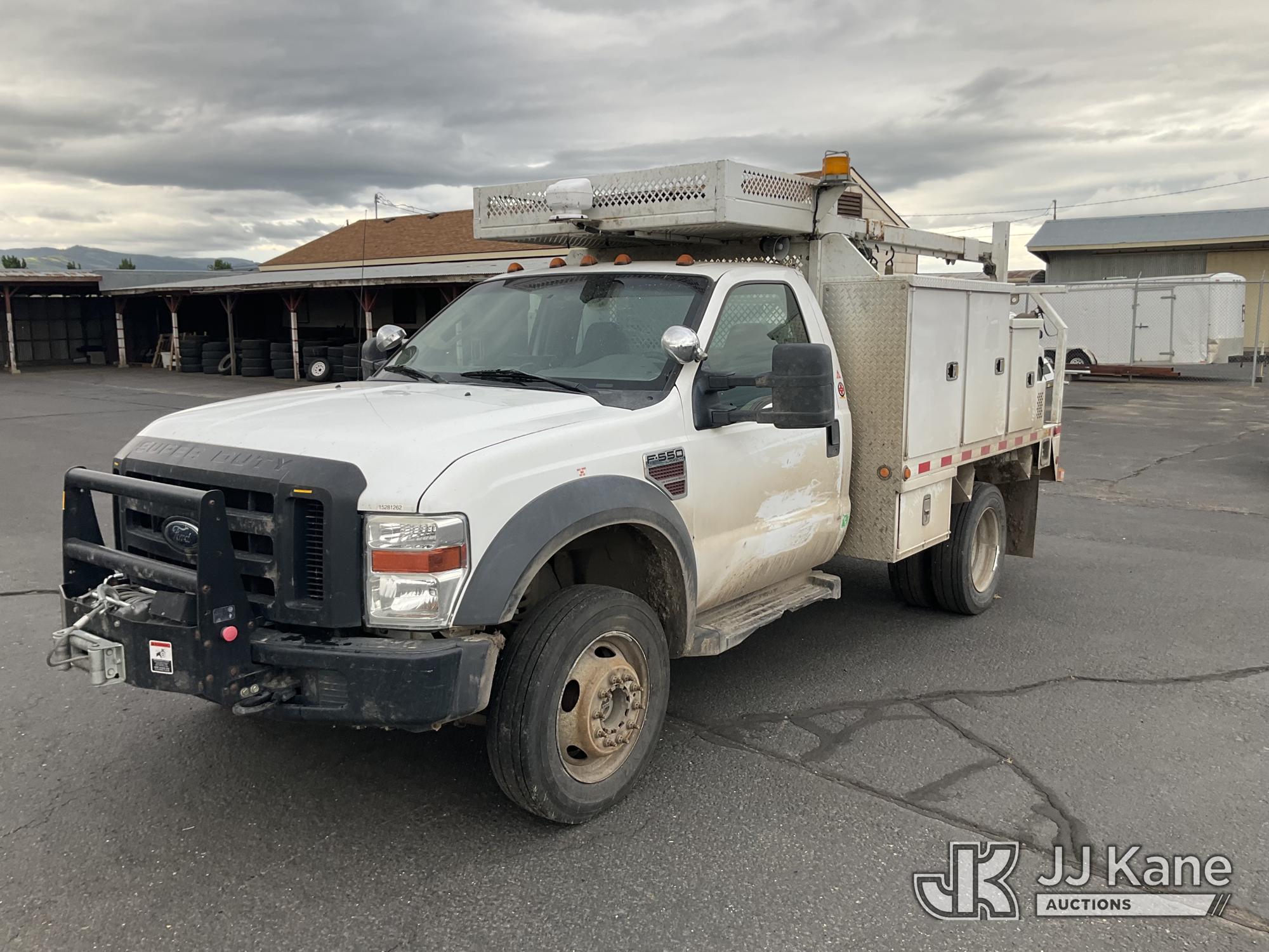 2010 Ford F-550 Flatbed/Service Truck