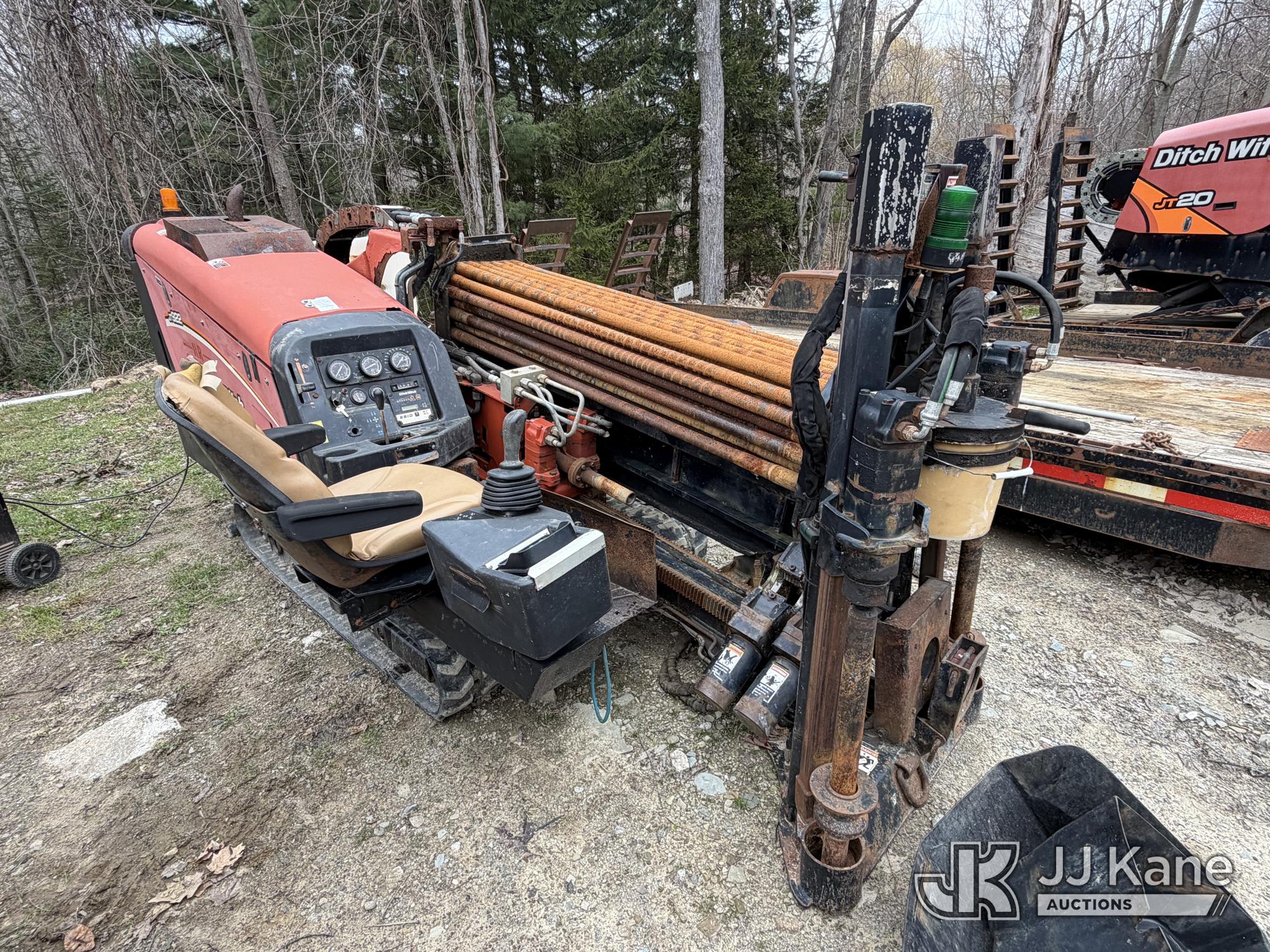 Photo of a 2012 Ditch Witch JT922