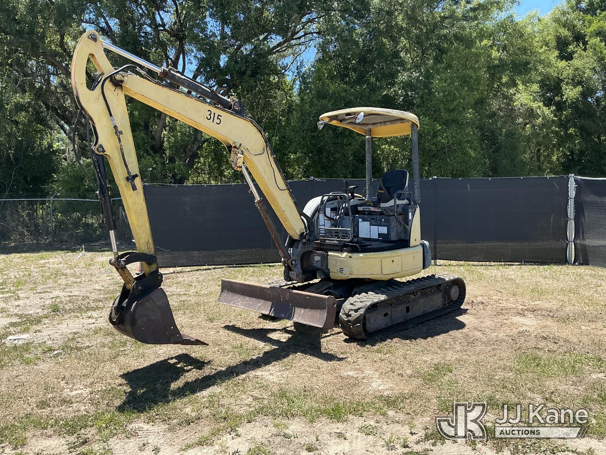 Photo of a  Komatsu PC35MR
