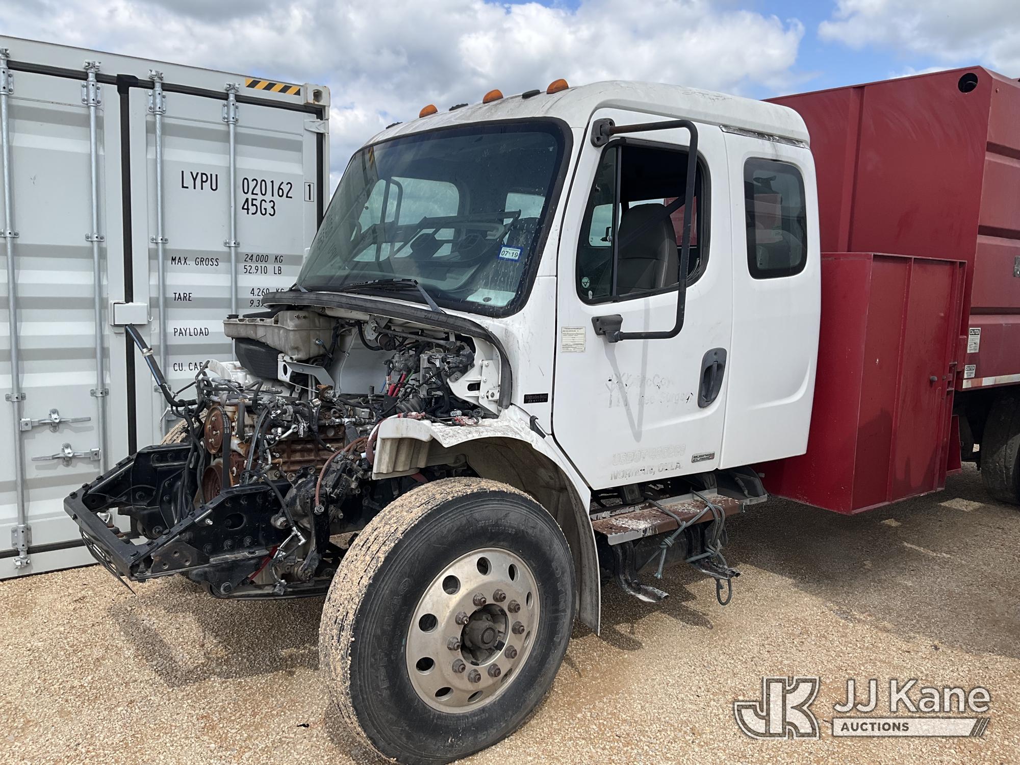 Photo of a 2009 Freightliner M2 106