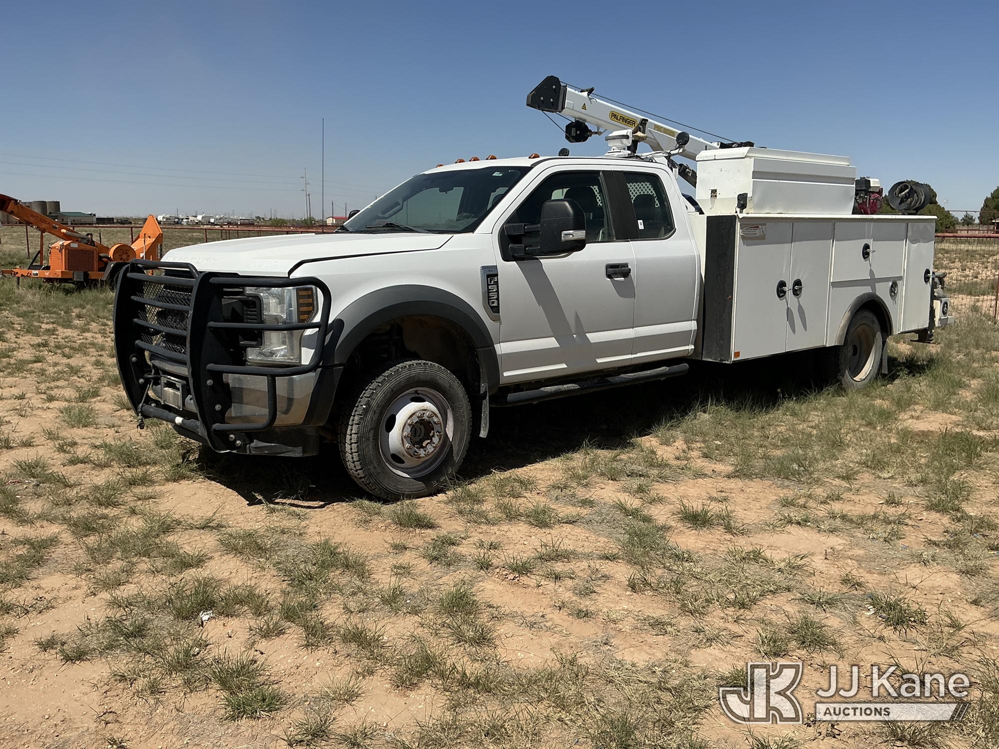 2019 Ford F-550 Extended-Cab Mechanics Service Truck