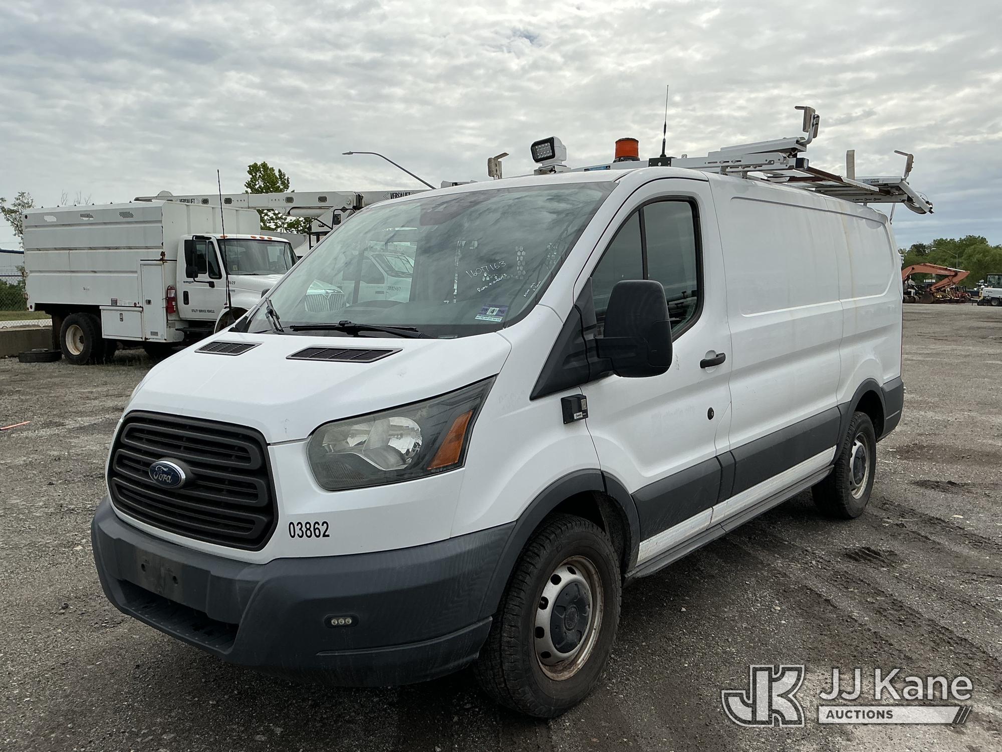 Photo of a 2015 Ford Transit-250