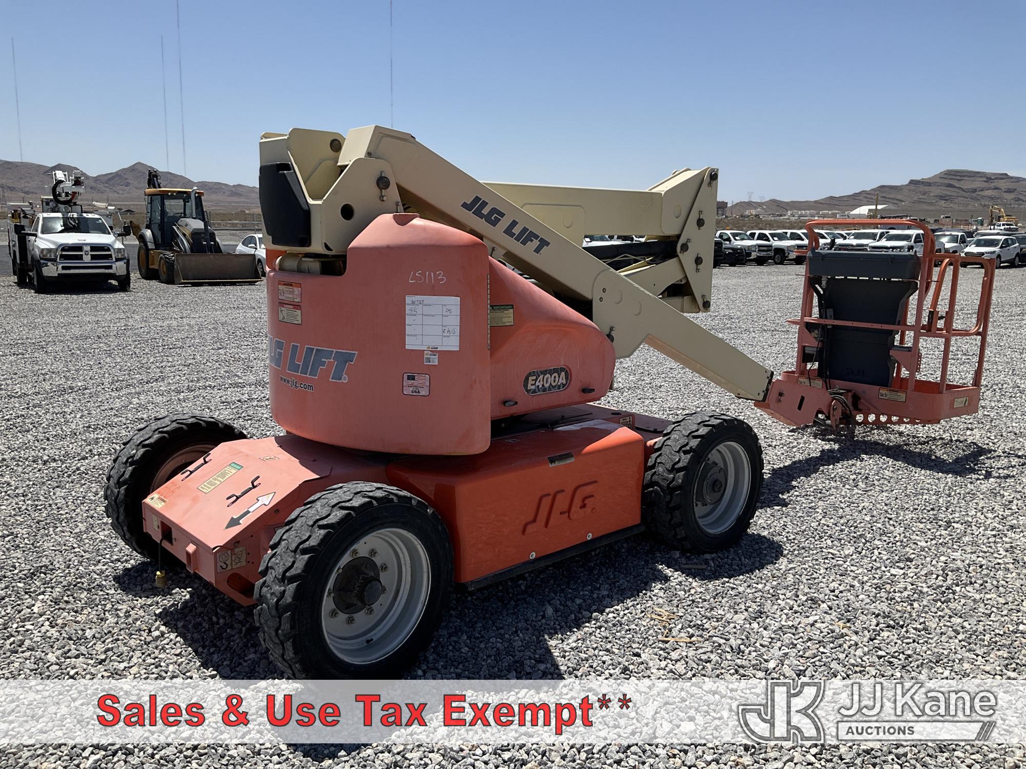 Photo of a 2005 JLG E400A