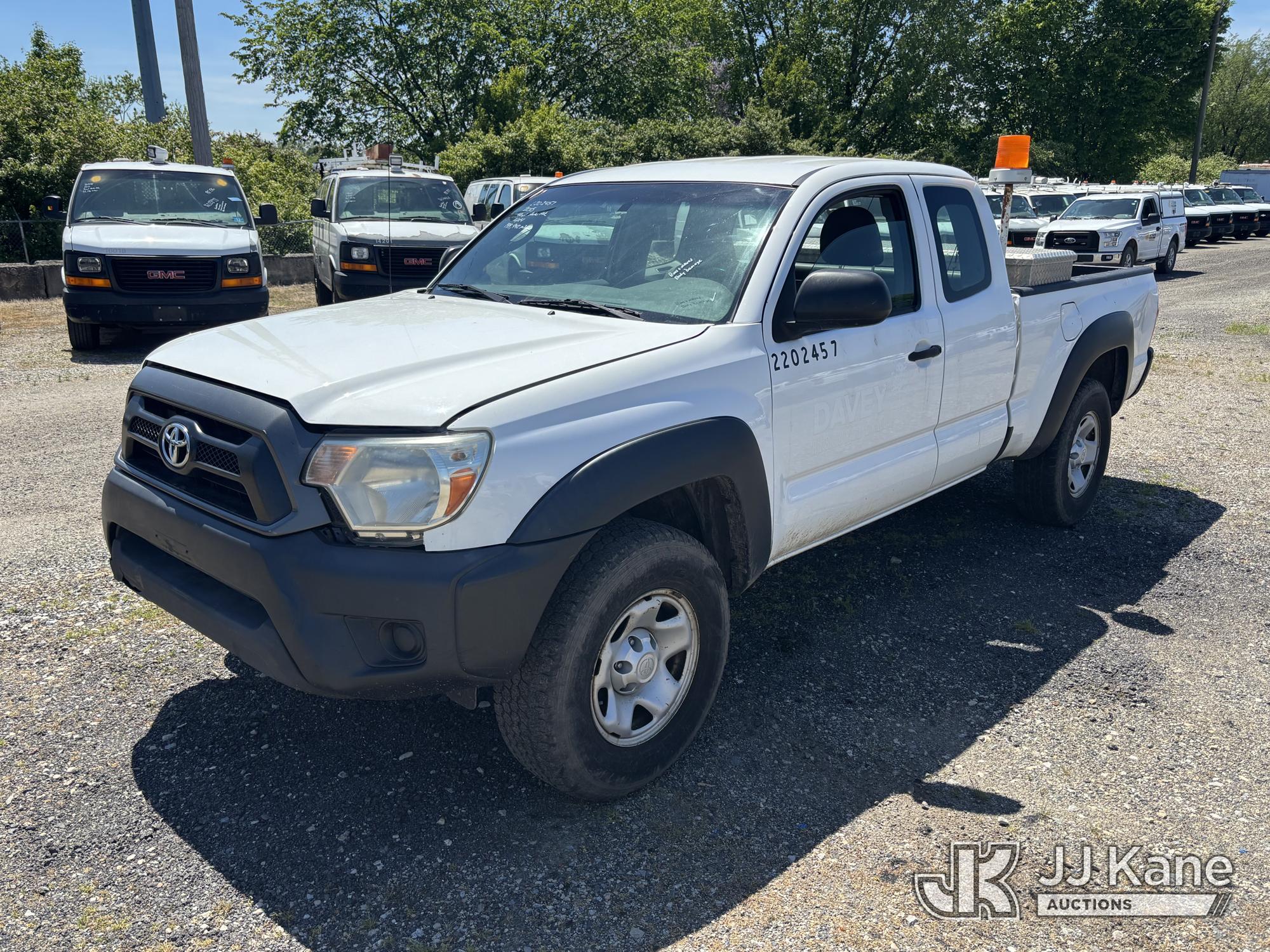 Photo of a 2015 Toyota Tacoma 4x4