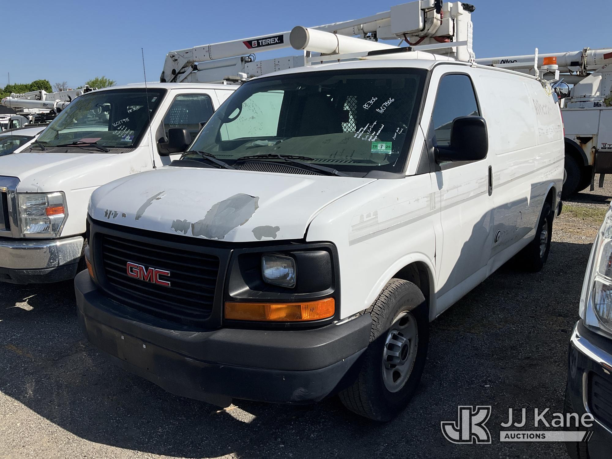 Photo of a 2012 GMC Savana G3500