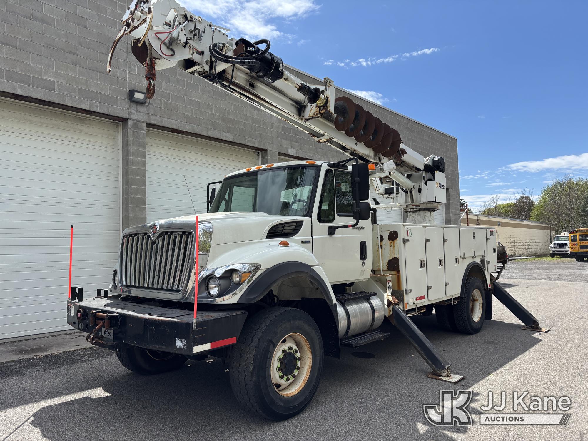 Photo of a 2010 International 7300 4x4