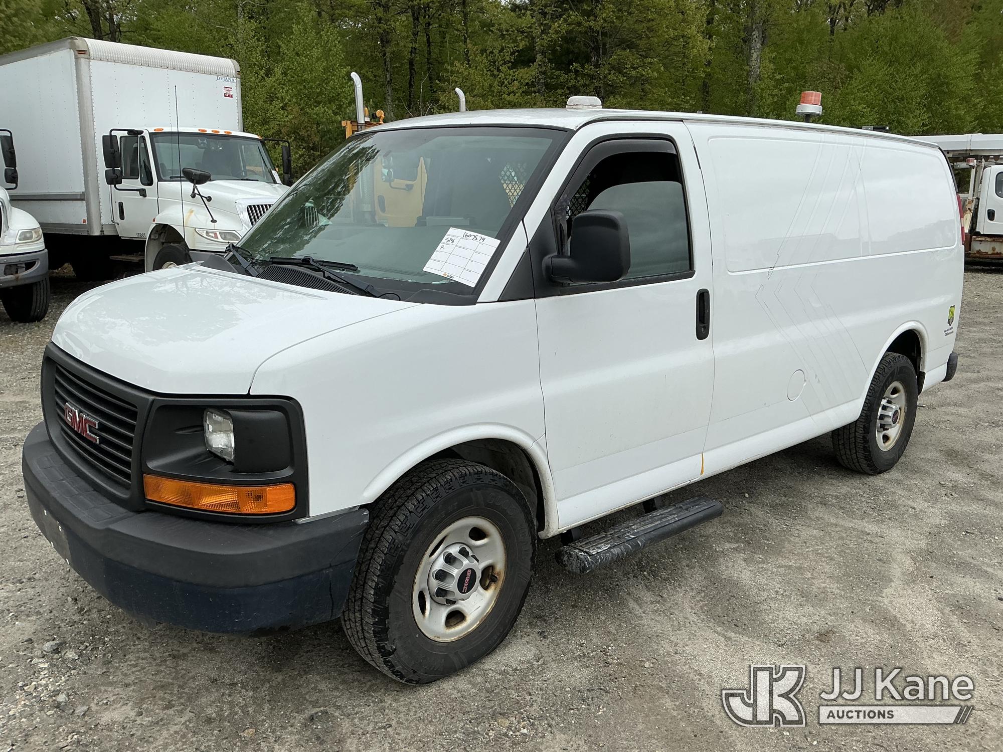 Photo of a 2015 GMC Savana G3500