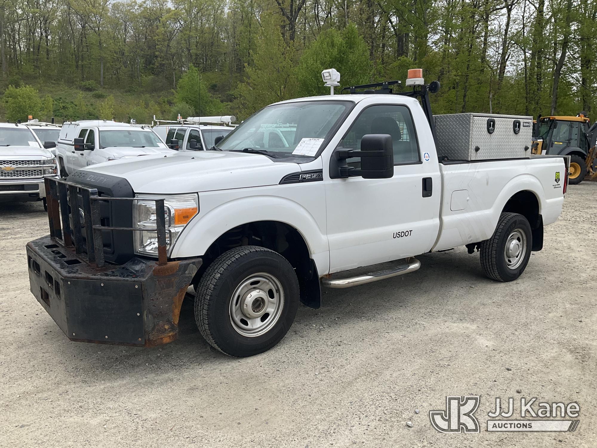 Photo of a 2015 Ford F-350 SD