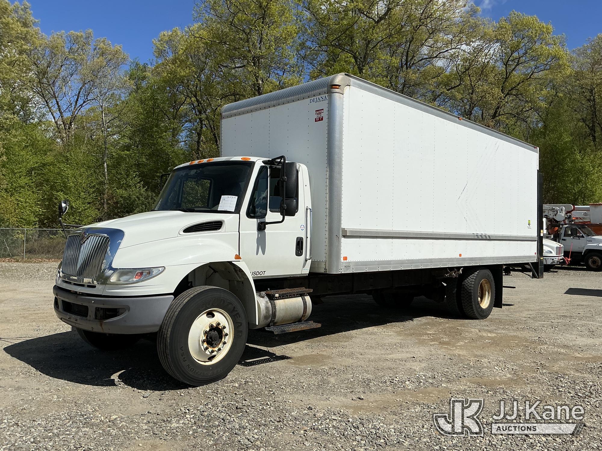 Photo of a 2015 International 4300