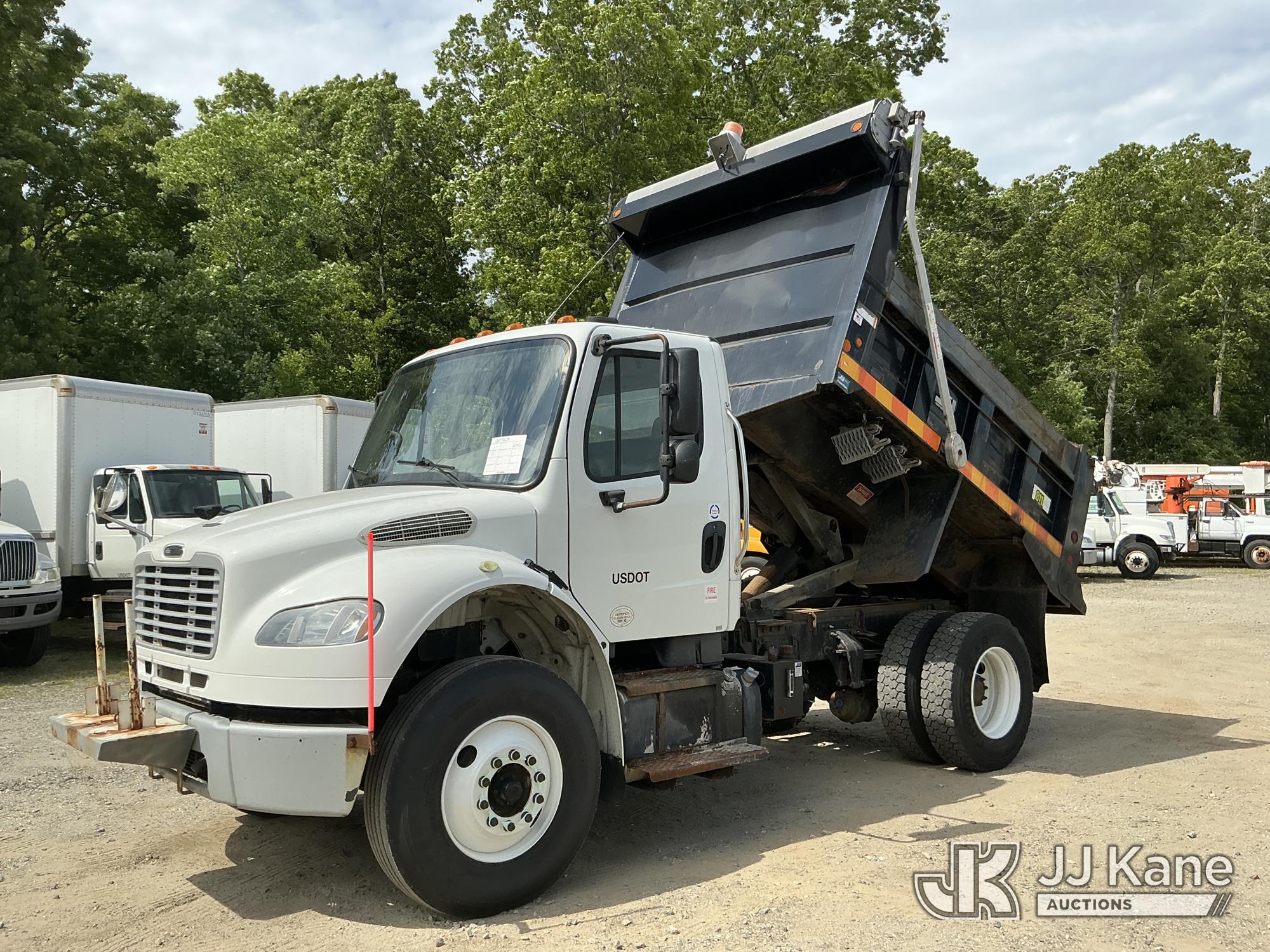 Photo of a 2016 Freightliner M2 106