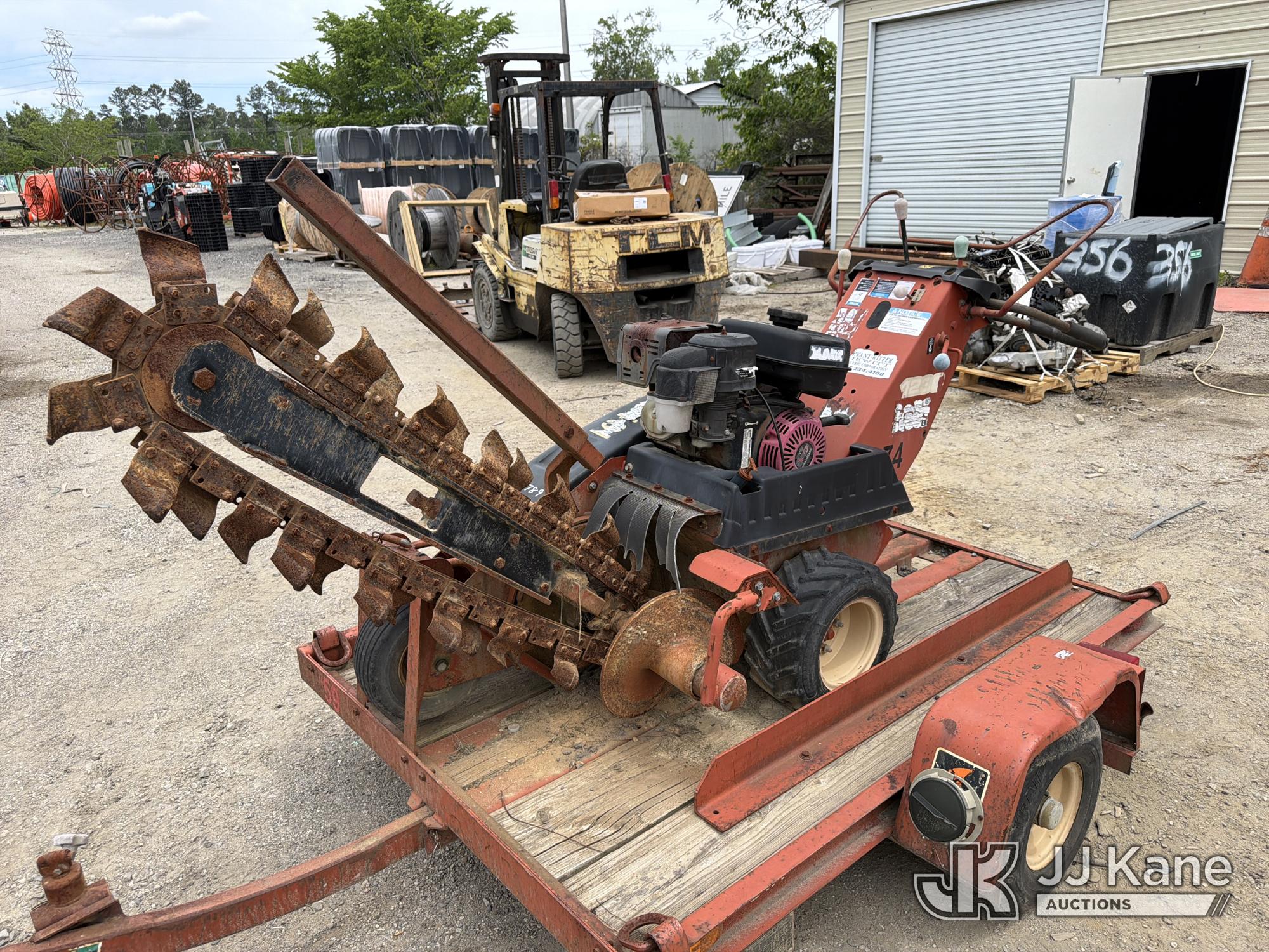 Photo of a 2005 Ditch Witch 1230H