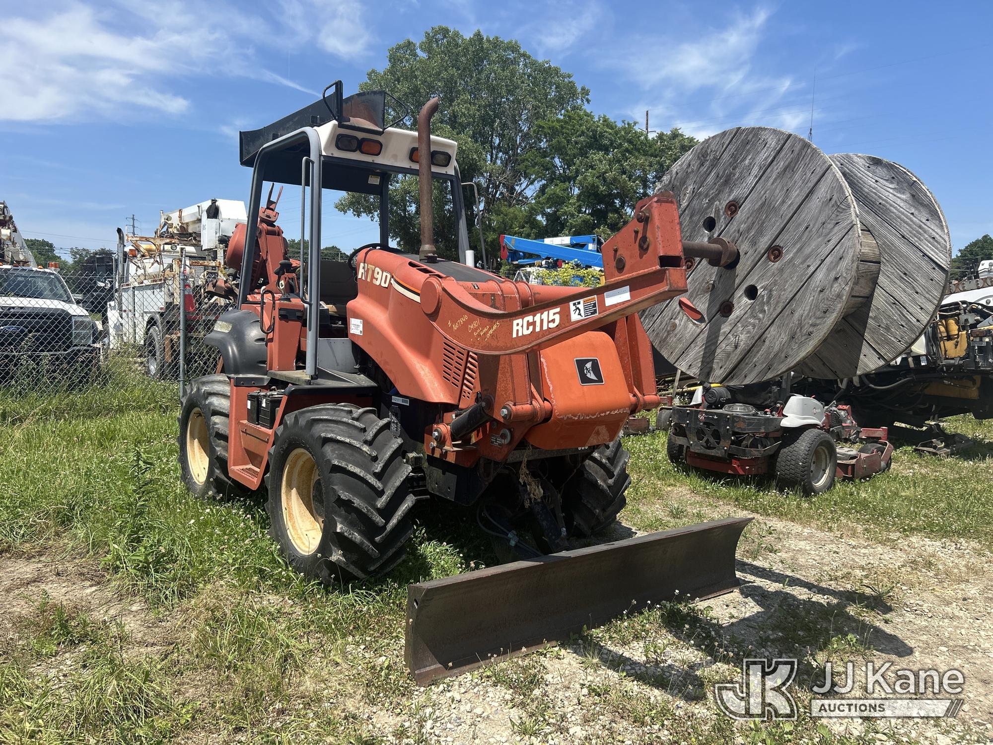 2002 Ditch Witch RT90 Cable Plow