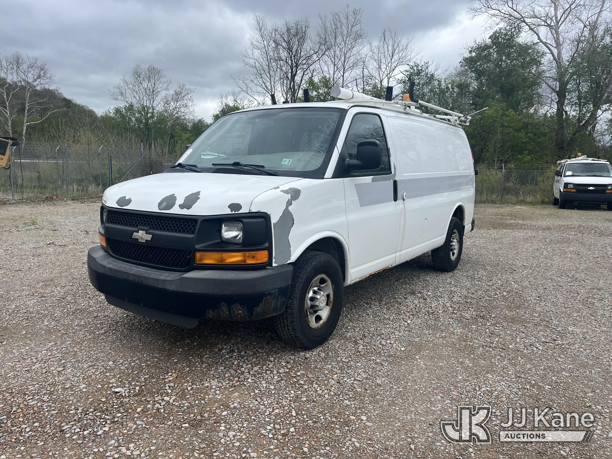 Photo of a 2011 Chevrolet Express G2500