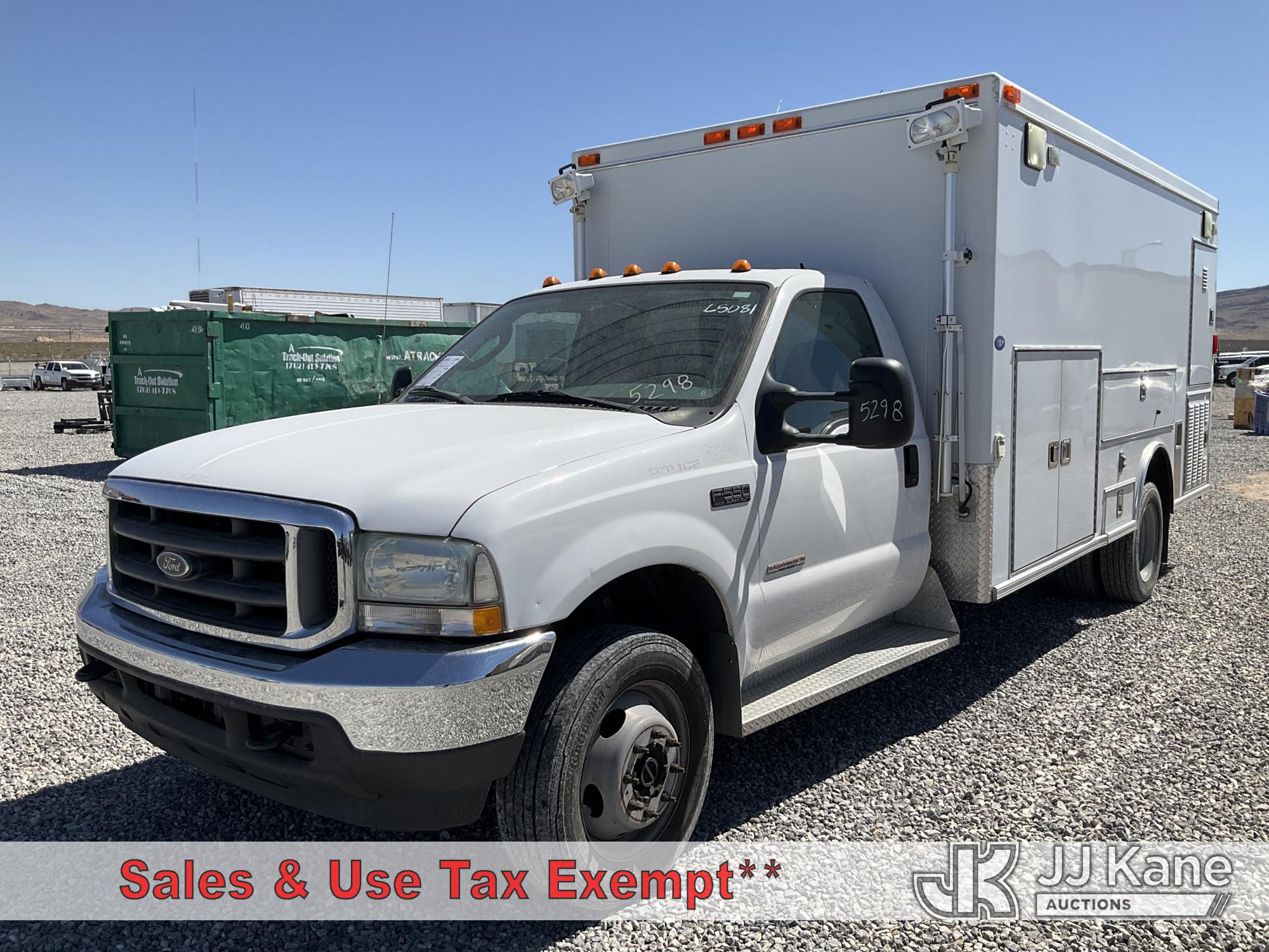 Photo of a 2004 Ford F-550