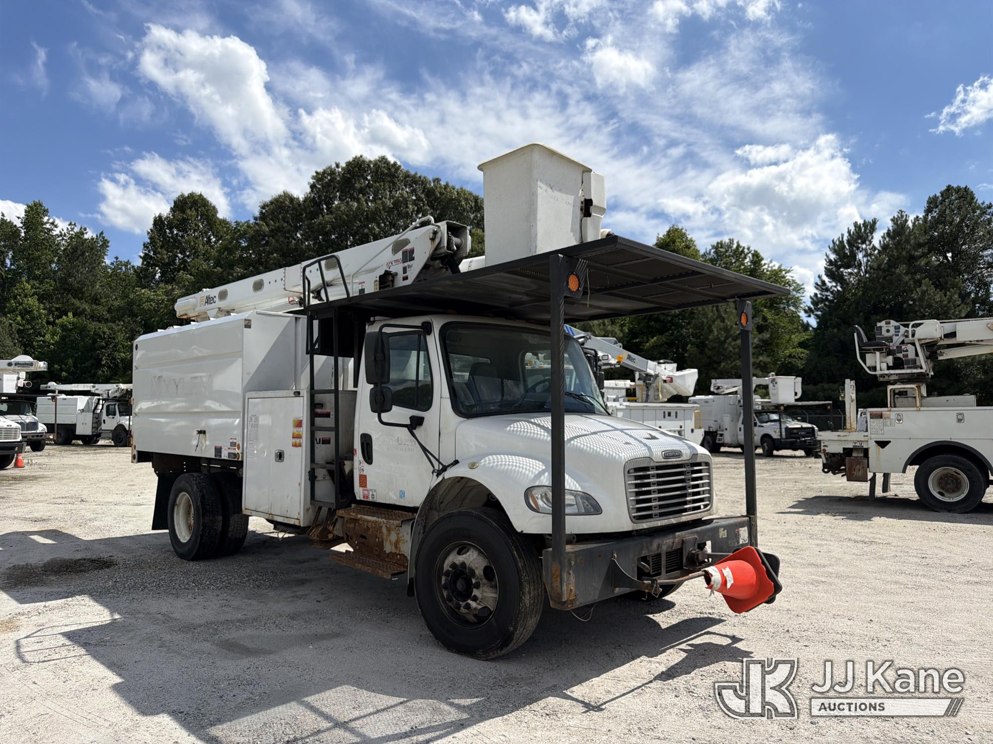 2019 Freightliner M2 106