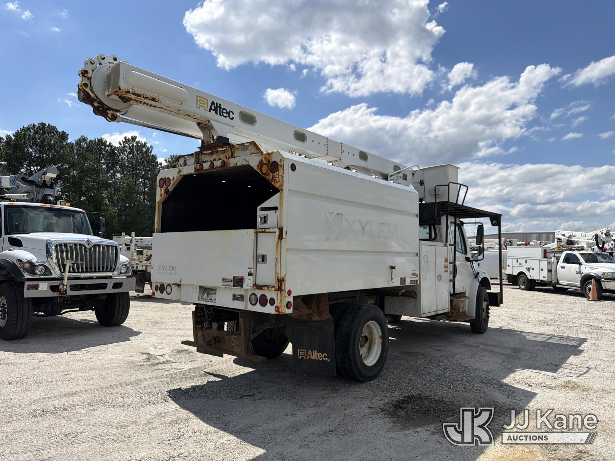 2019 Freightliner M2 106
