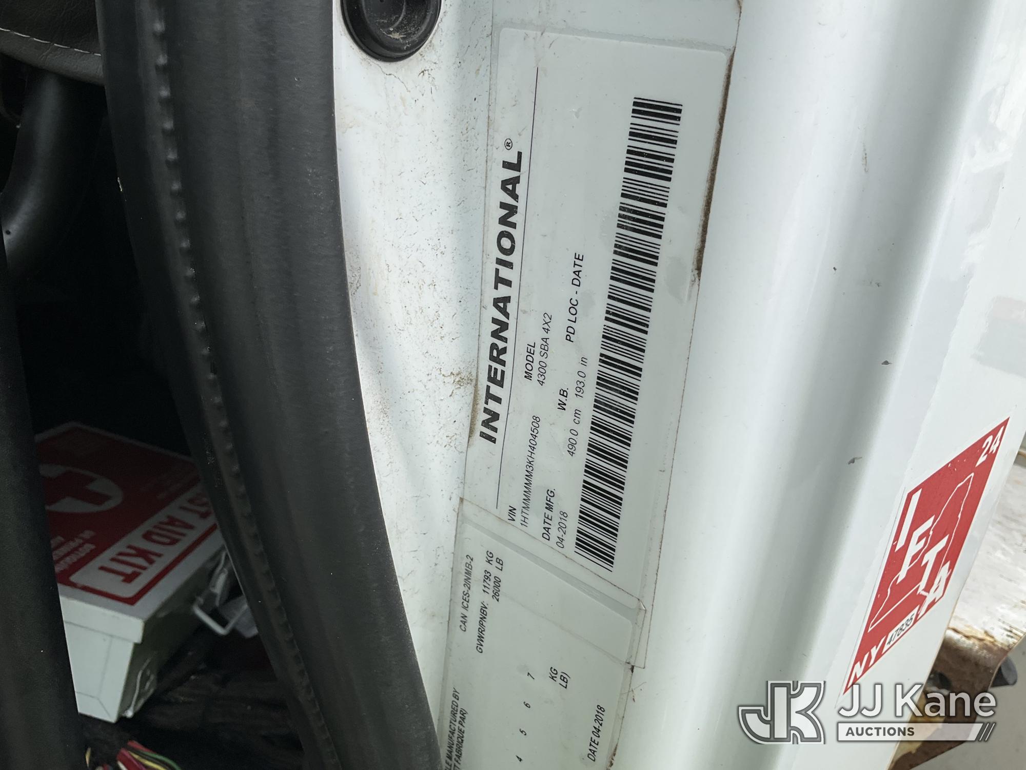 2019 International 4300 DuraStar