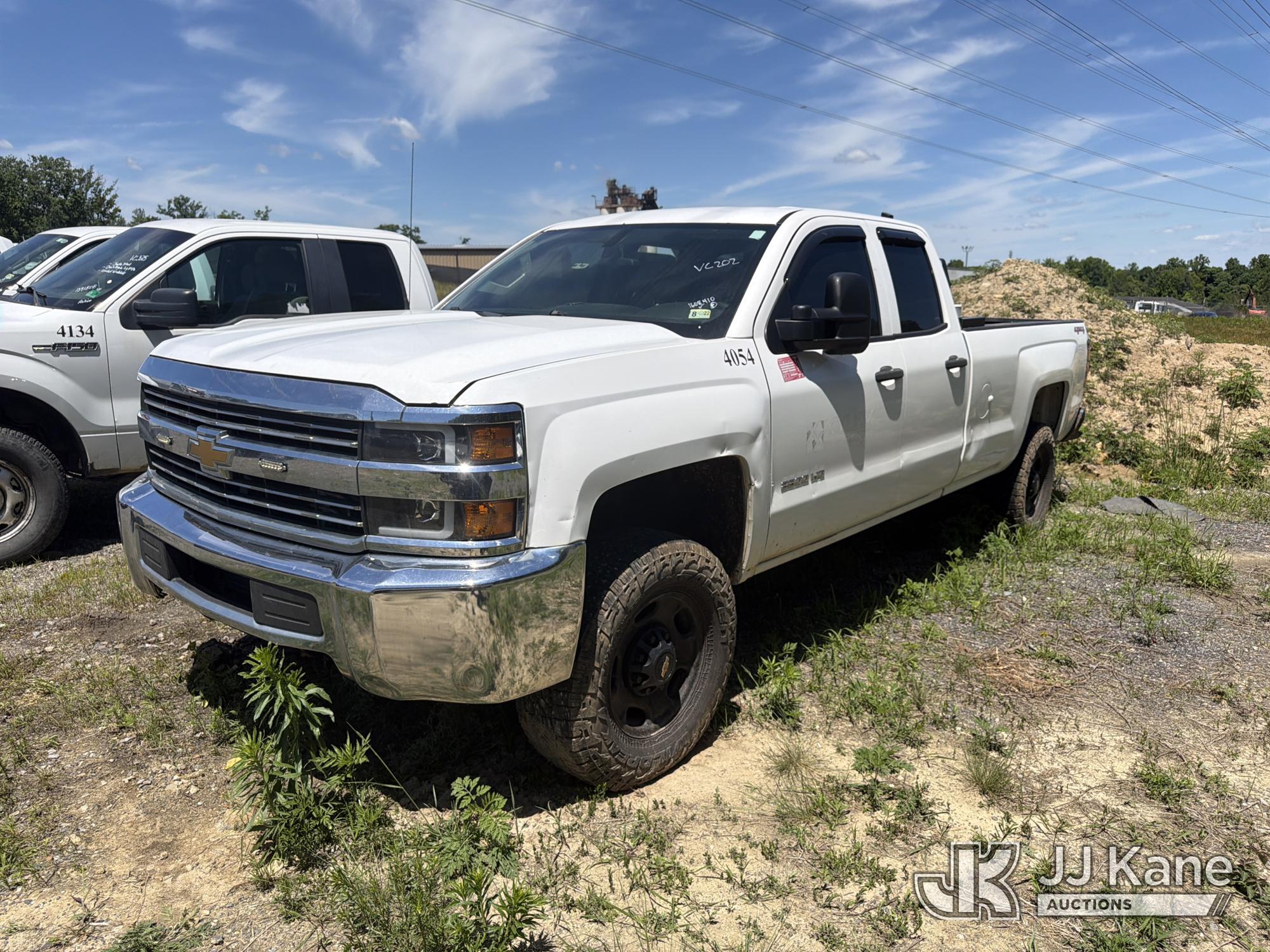Photo of a 2015 Chevrolet Silverado 2500HD 4x4