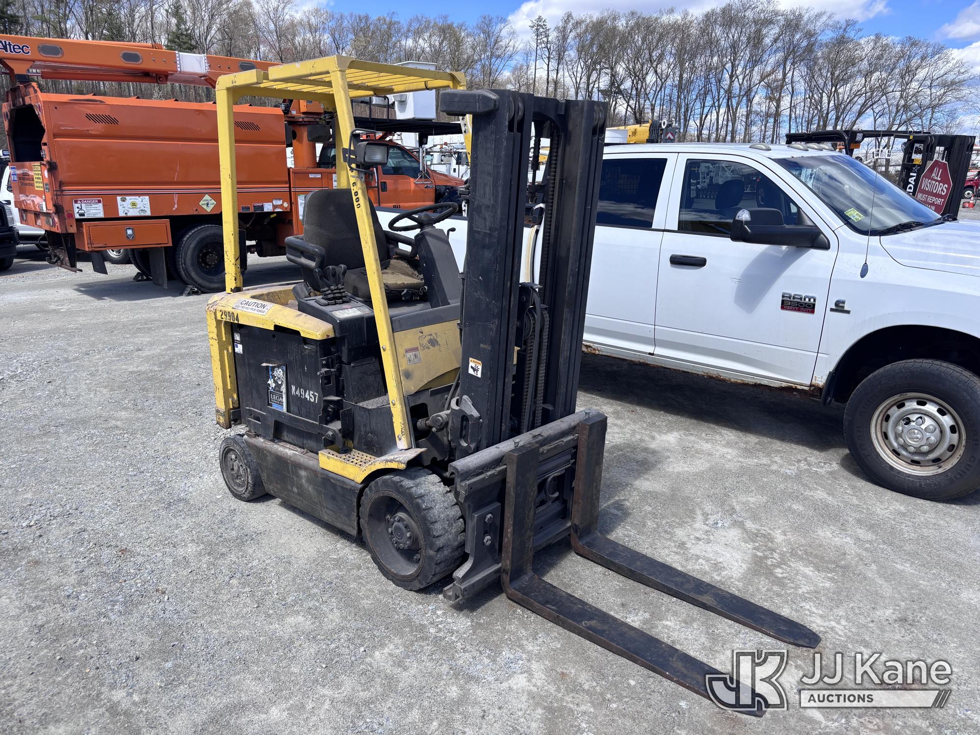Photo of a  Hyster E60XM-33