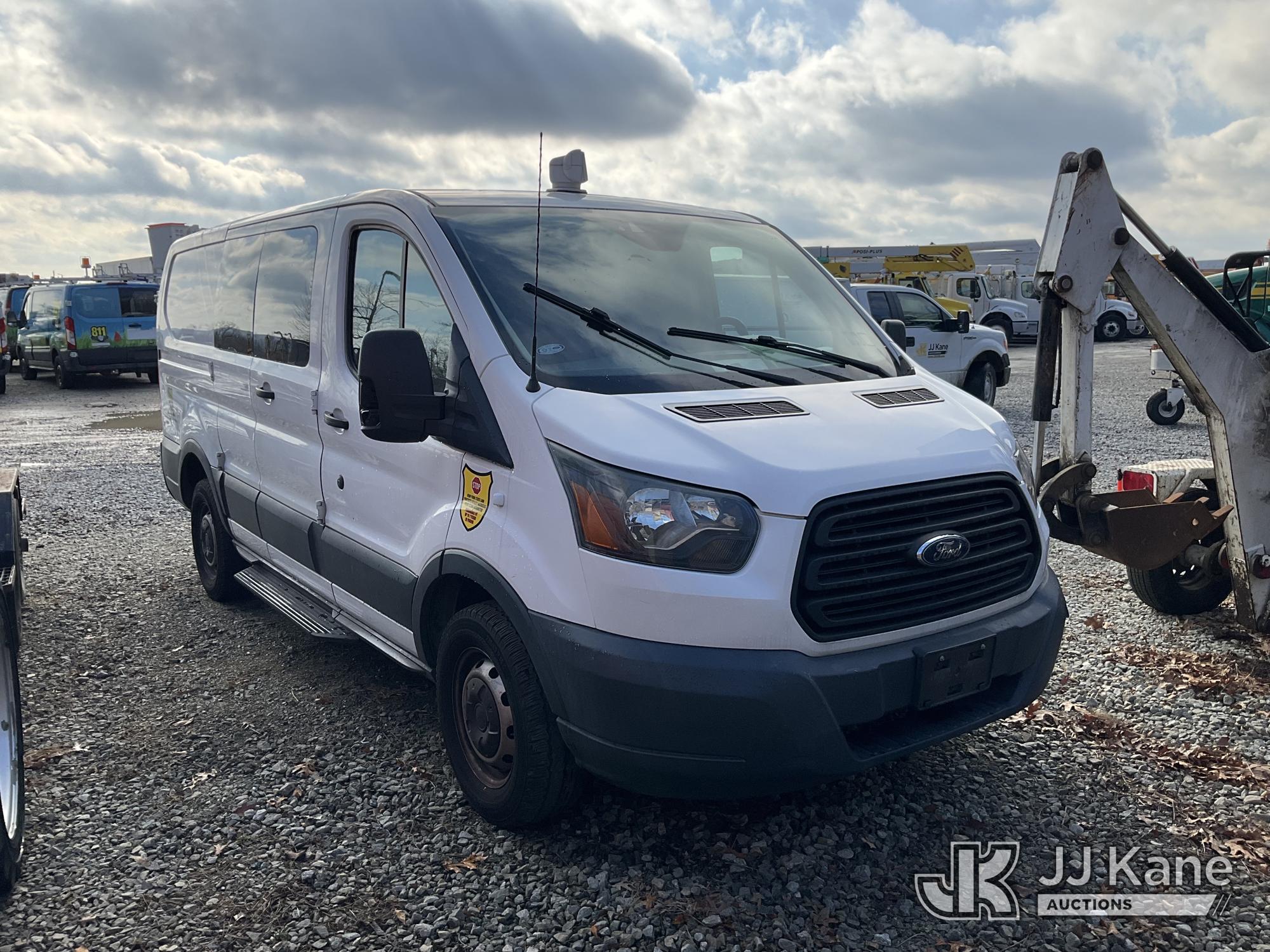 Photo of a 2016 Ford Transit-250
