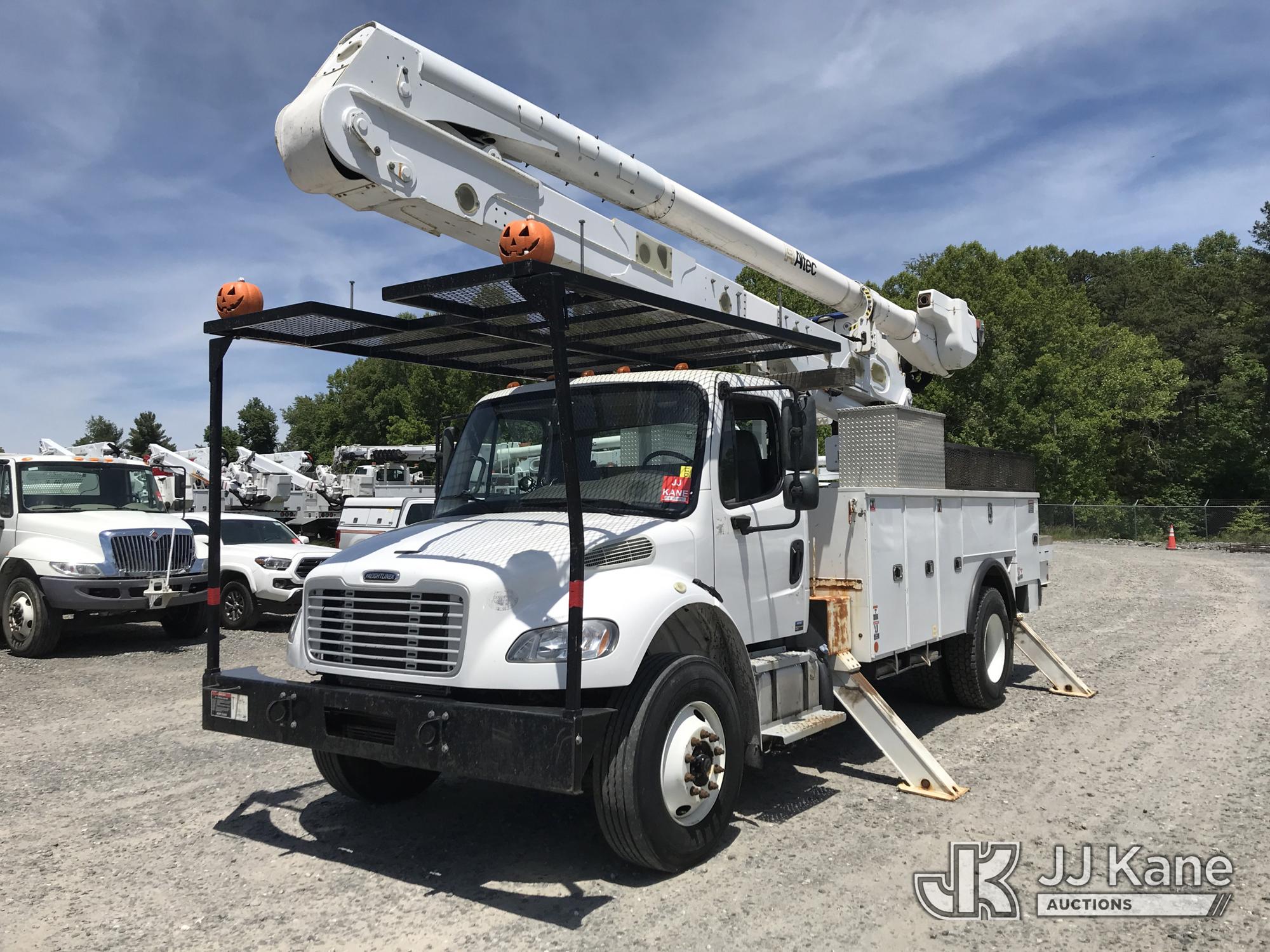 2019 Freightliner M2-106