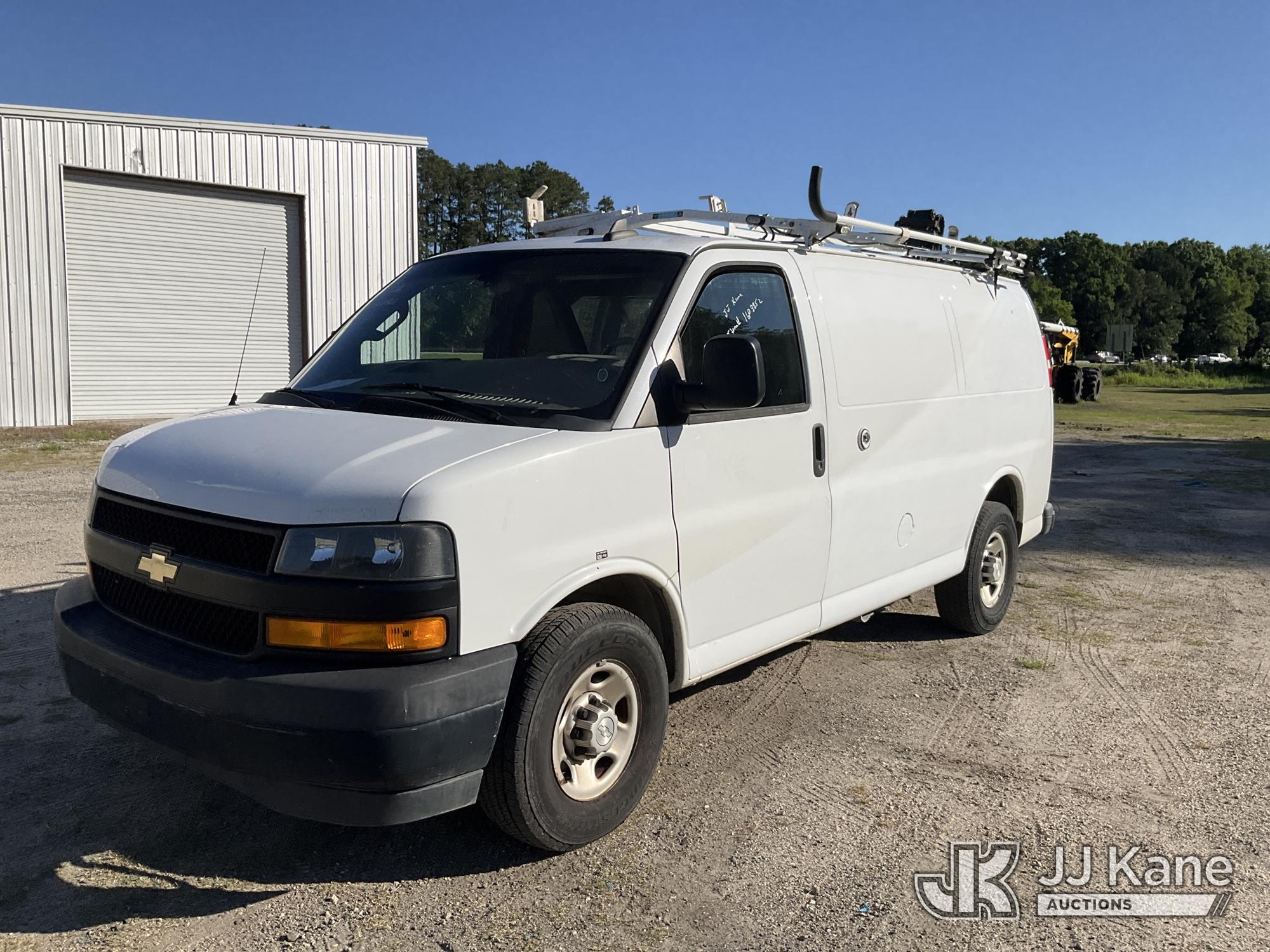 Photo of a 2018 Chevrolet Express G2500