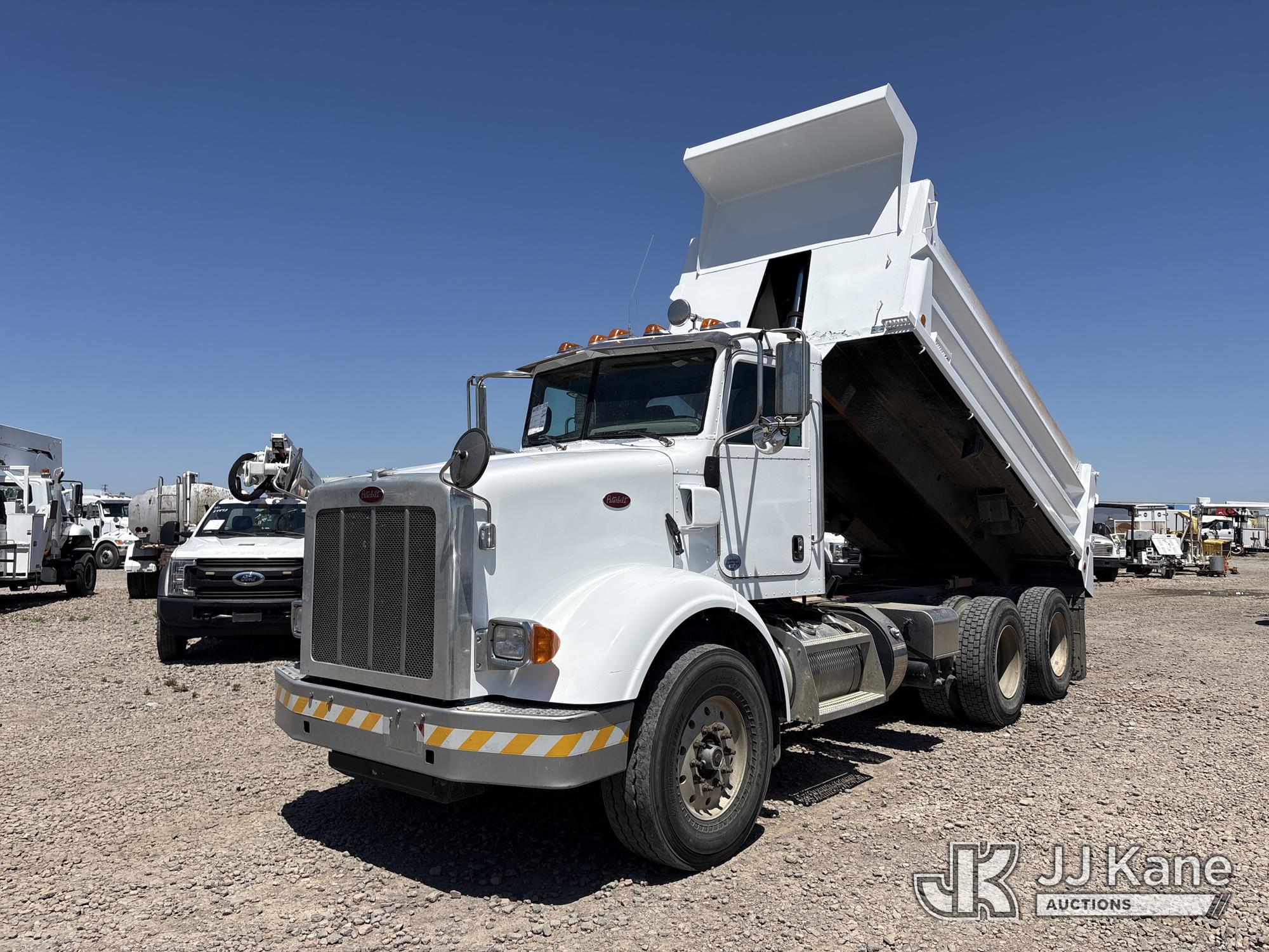 Photo of a 2013 Peterbilt 365