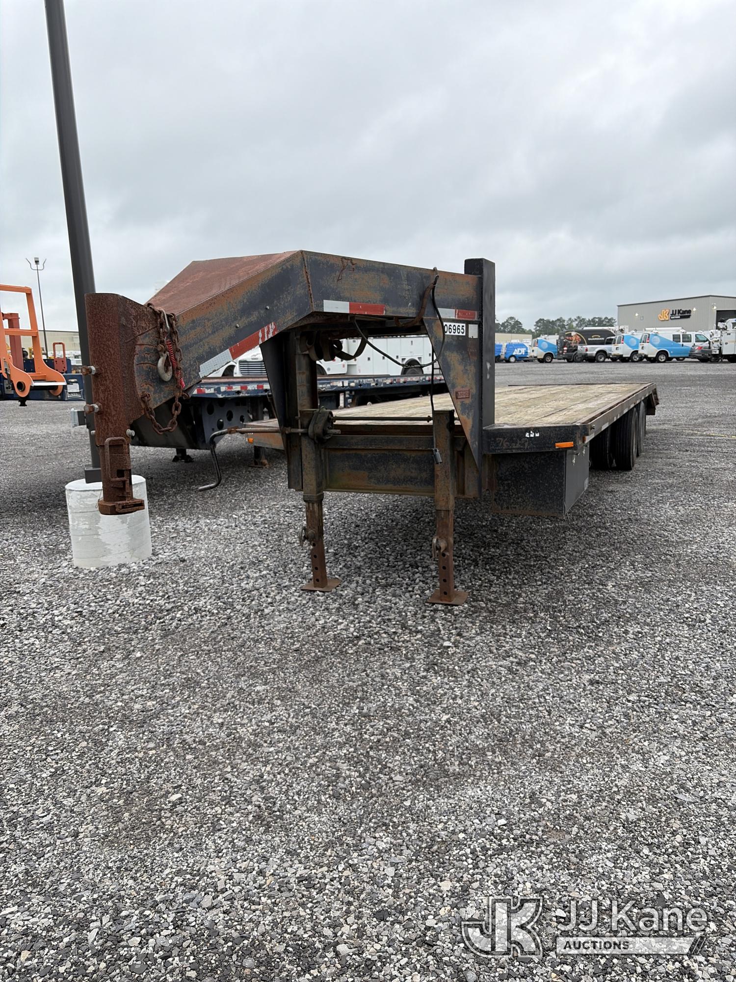 2004 Ameritrail, Inc GN32-20D42 T/A Gooseneck Equipment trailer